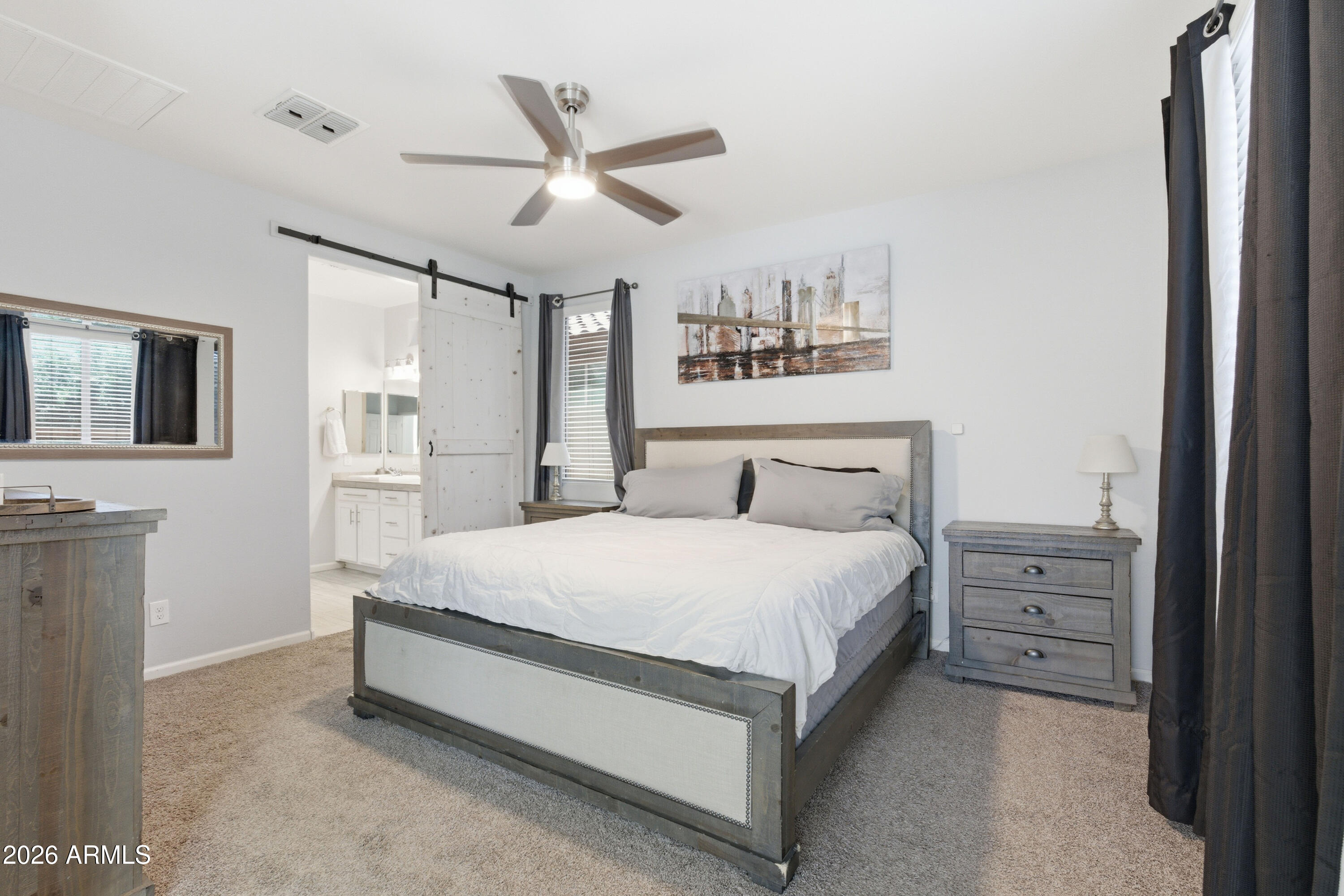 3925 E NARROWLEAF Drive