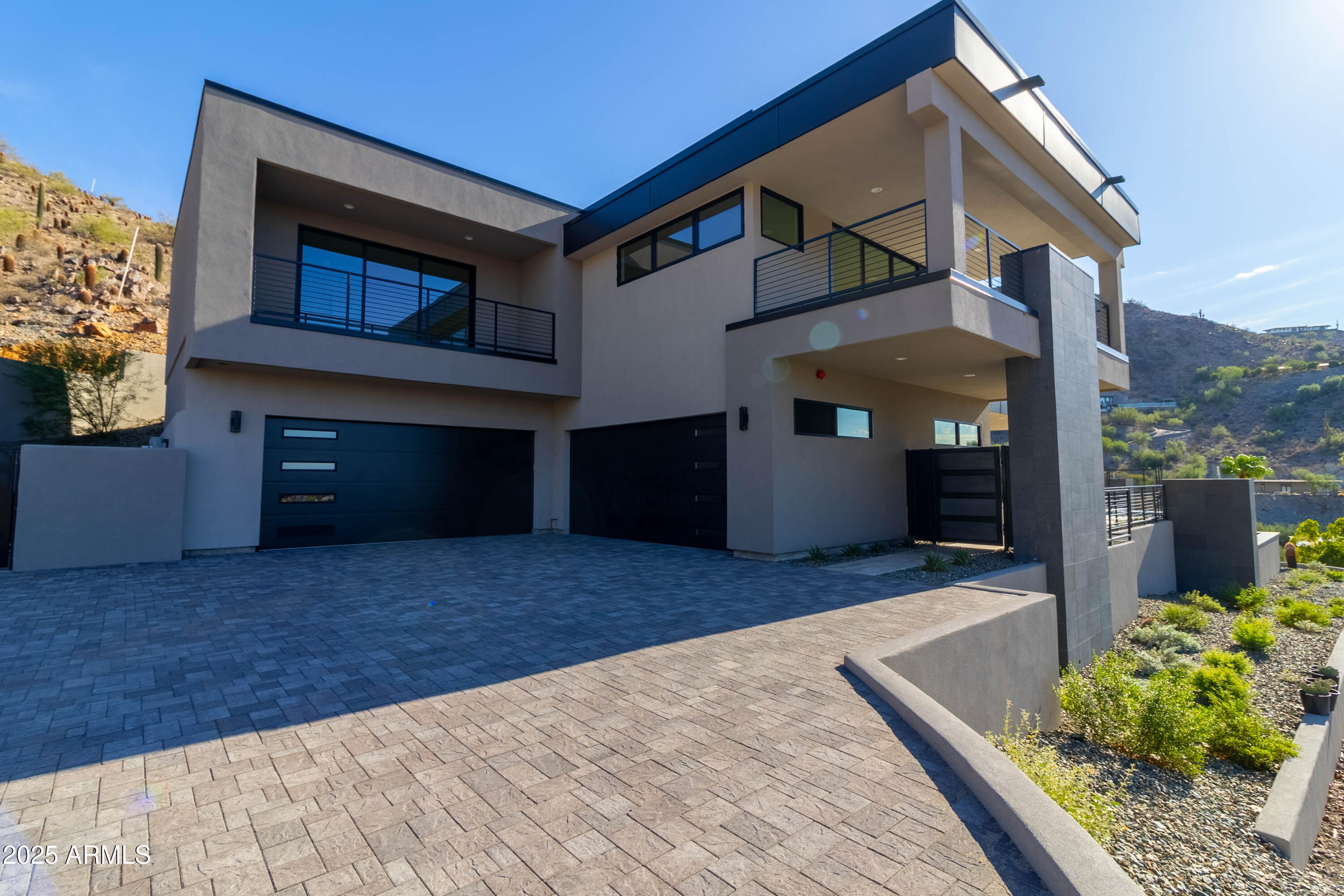 6975 N 39TH Place