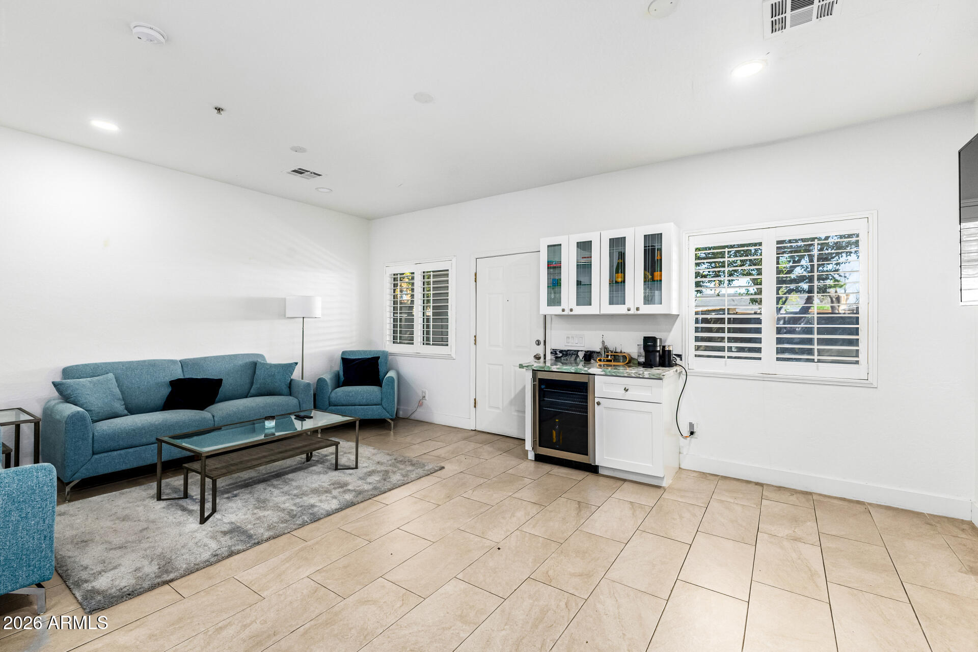 1718 W COLTER Street 115