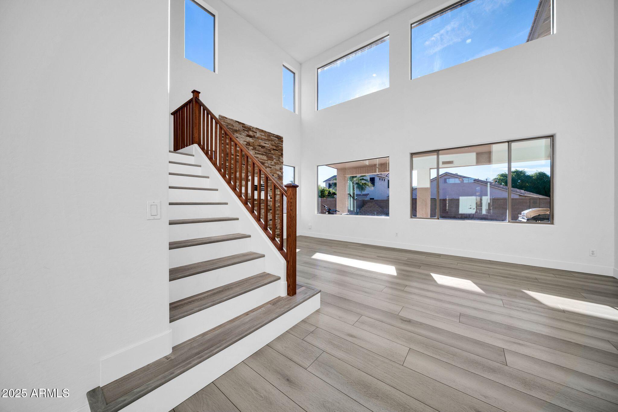 16529 W SAGUARO Lane