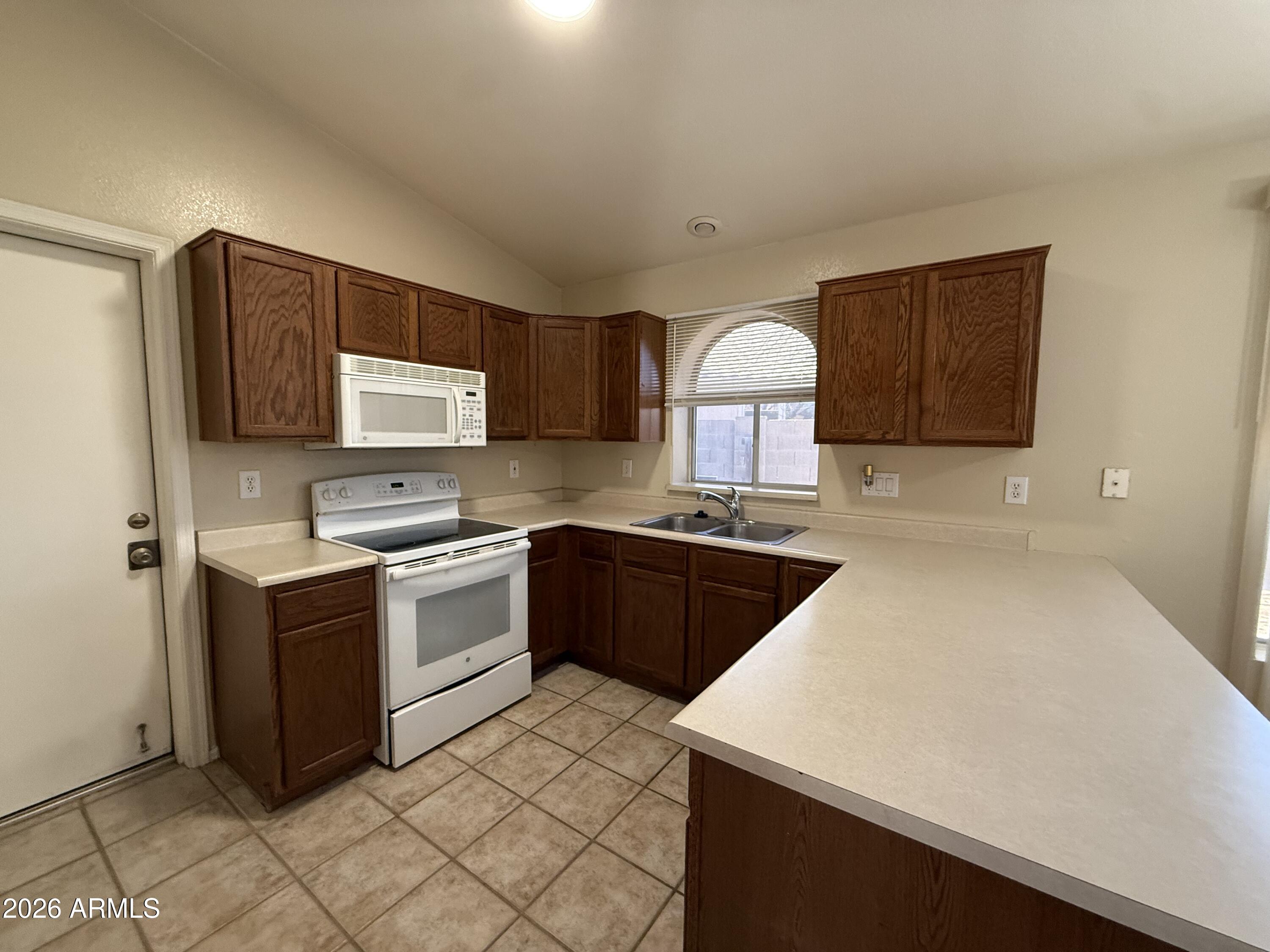 12742 W MONTE VISTA Road