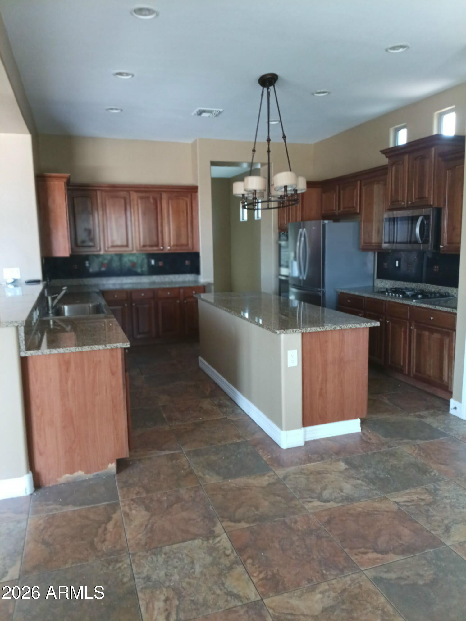 6894 W MAZATZAL Drive