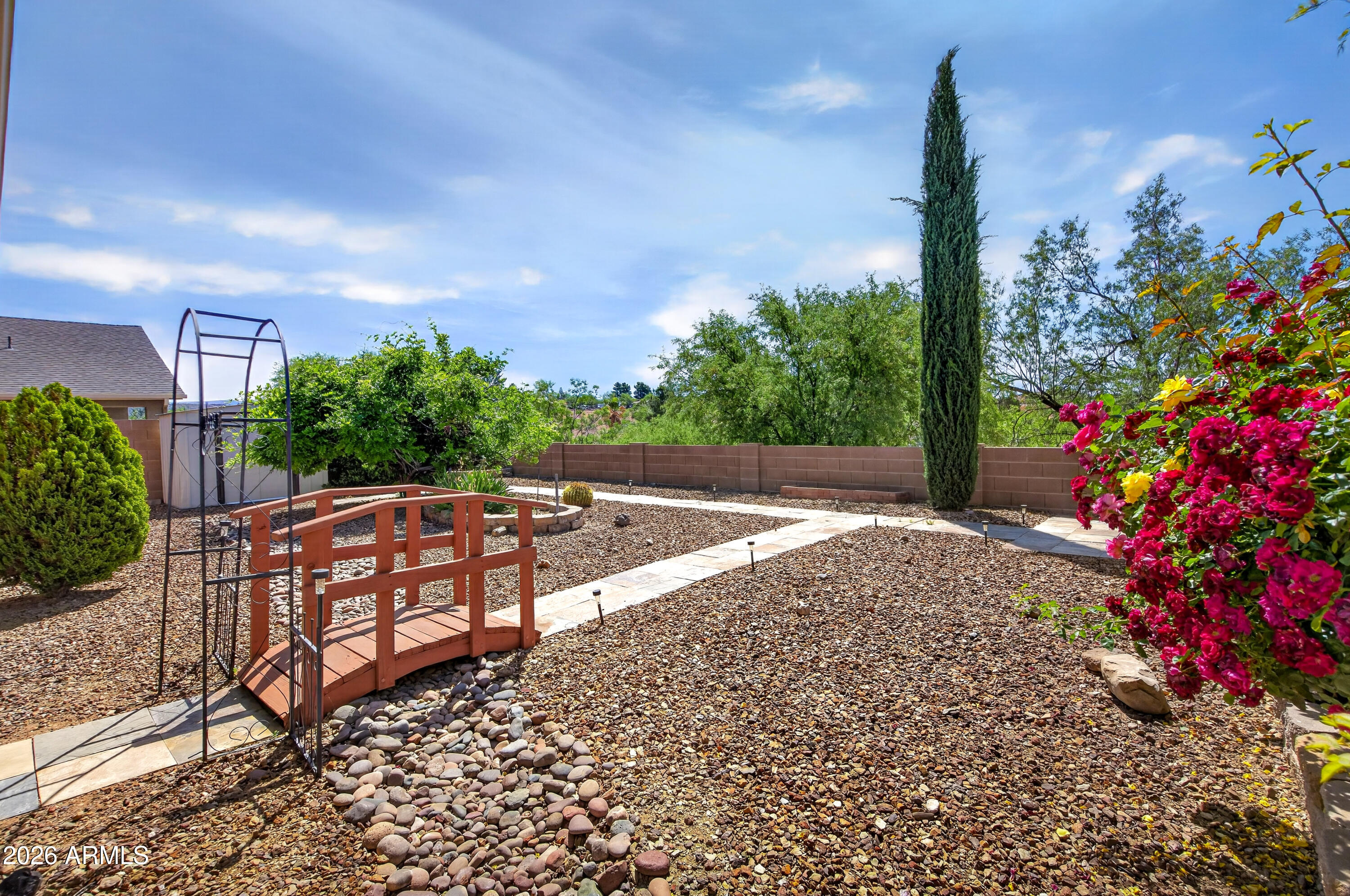 VERDE CLIFFS - Residential