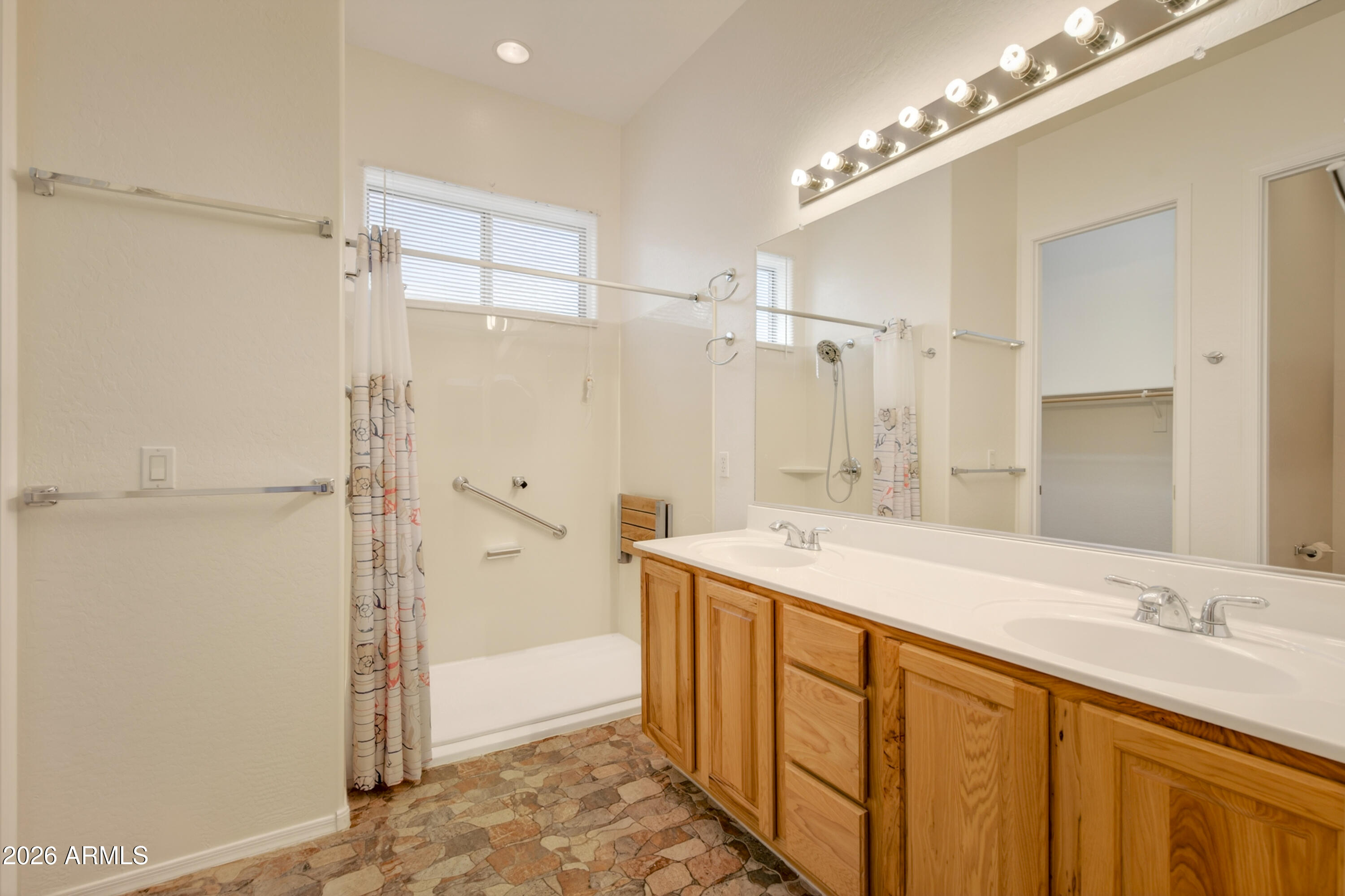 VERDE CLIFFS - Residential