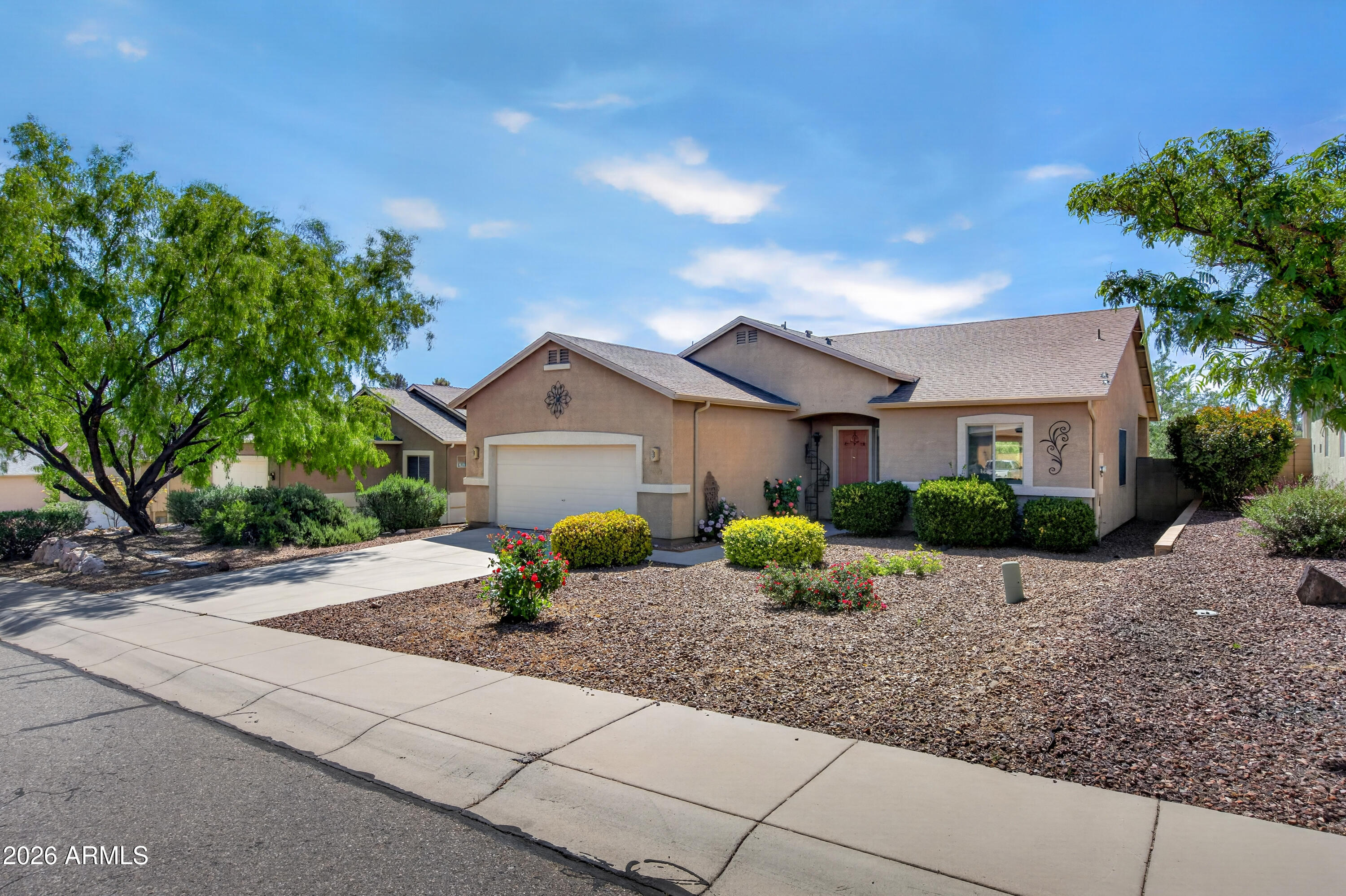 539 W SADDLE CREEK Drive