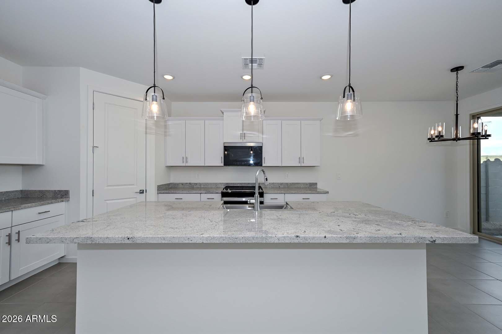 16004 W HONEYSUCKLE Drive