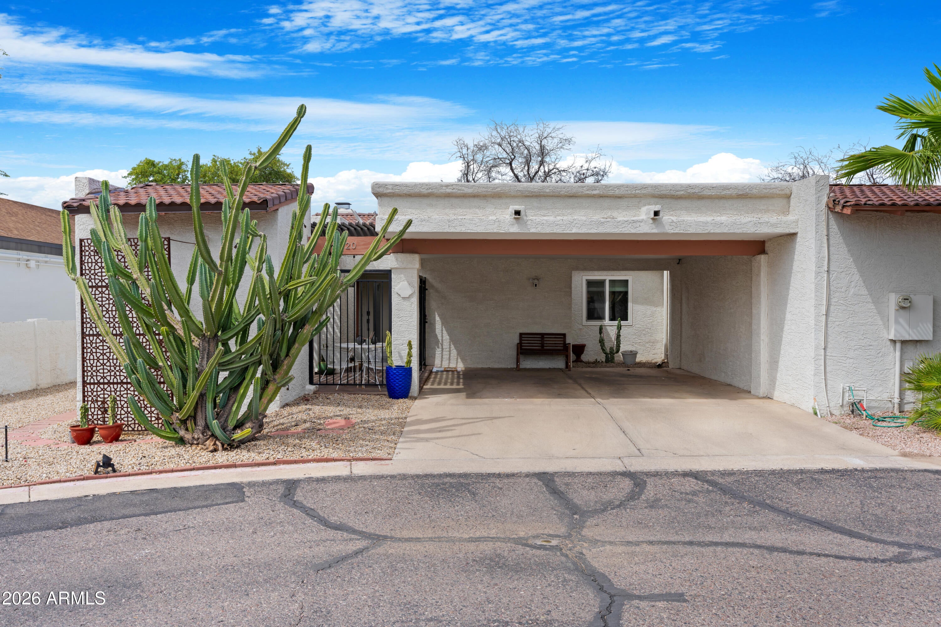 3620 N 27TH Way