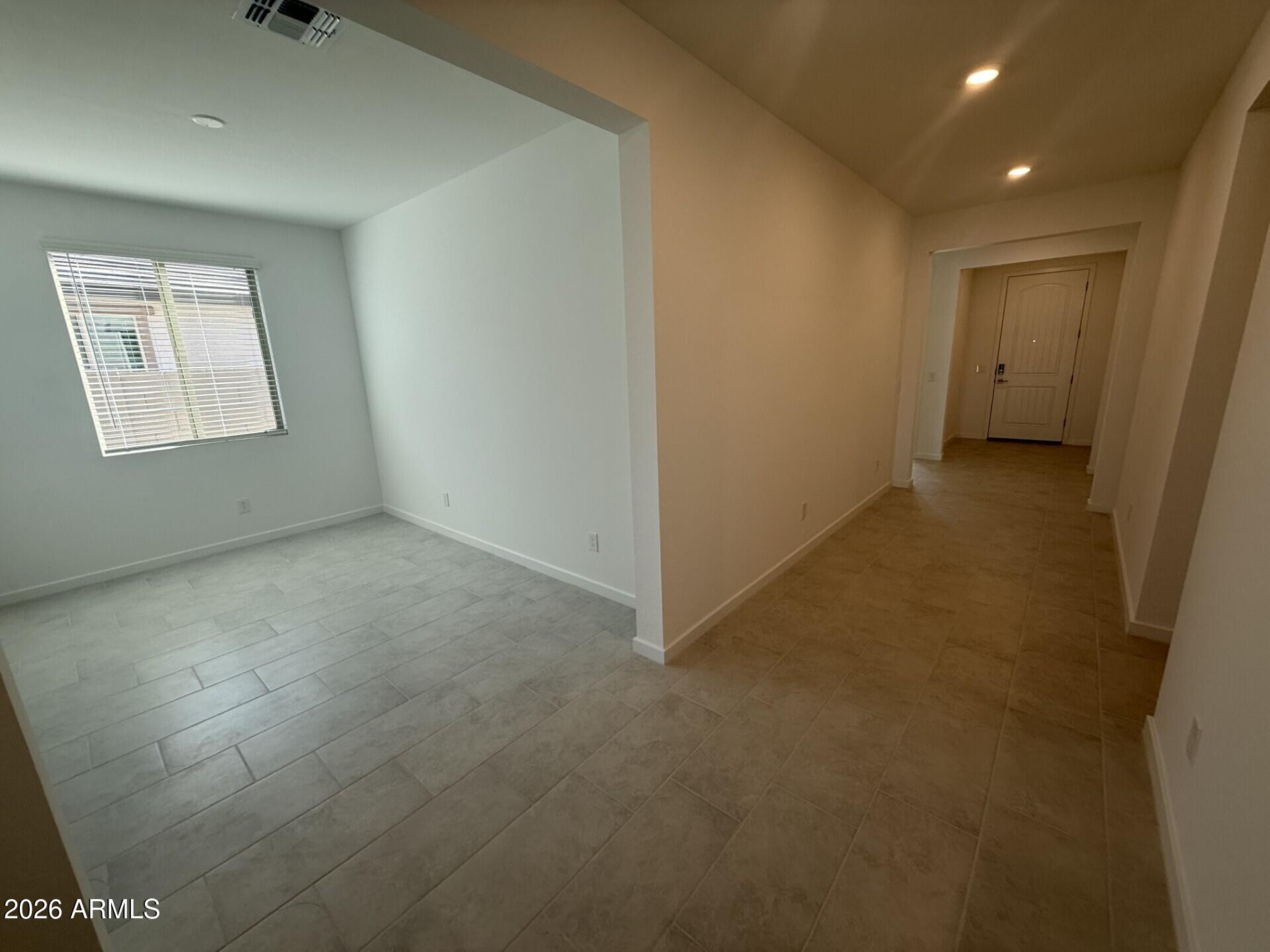 25154 W LA SALLE Street