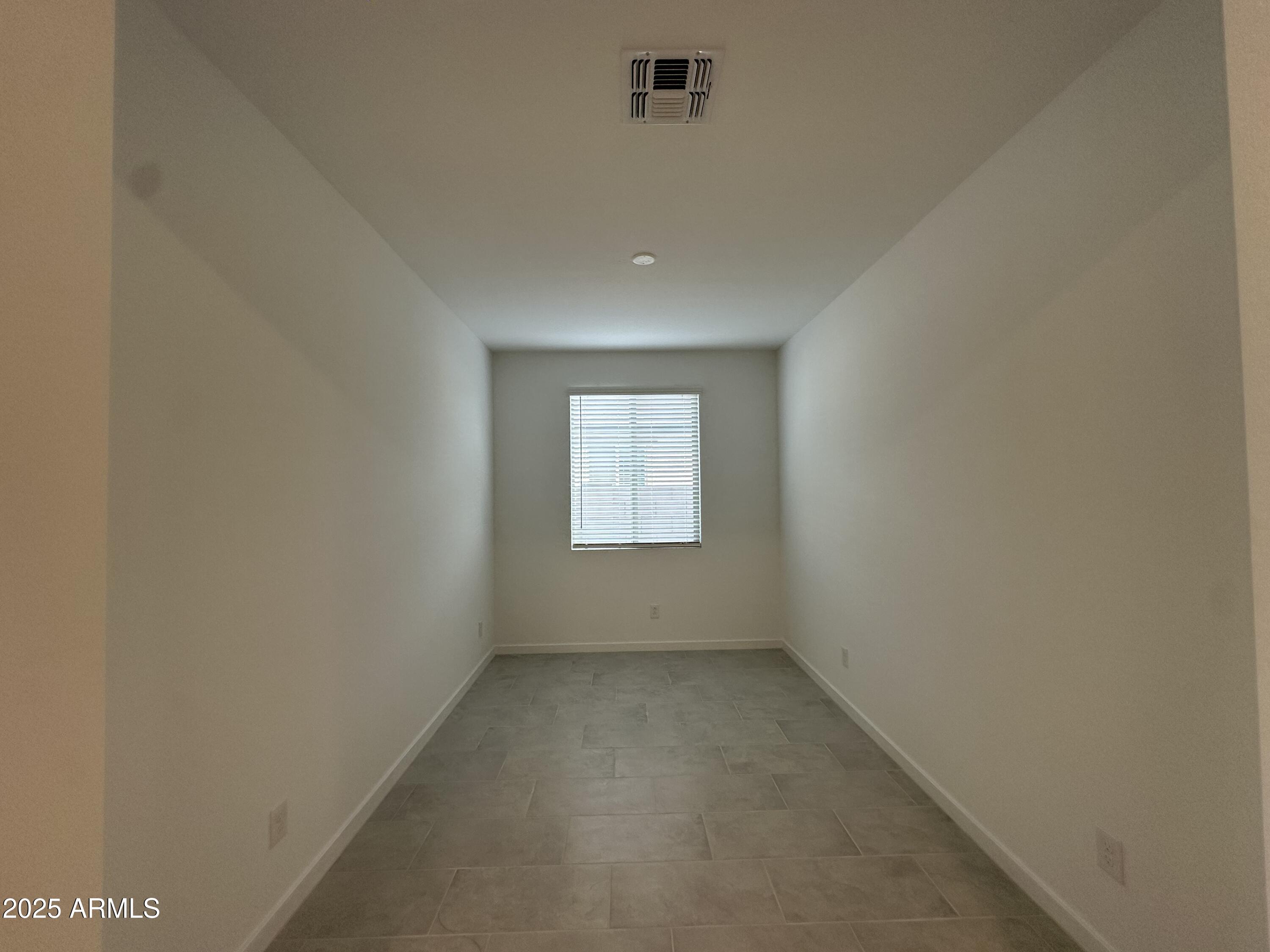 25154 W LA SALLE Street