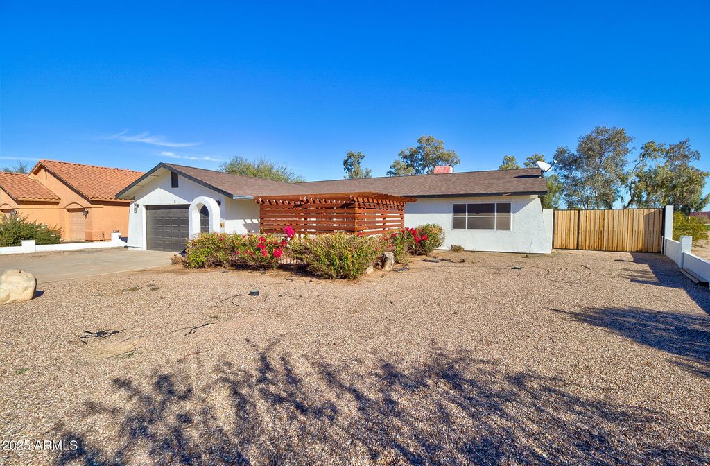 Photo of 8580 W Mission Hills Drive, Arizona City, AZ 85123 (MLS # 6931029)