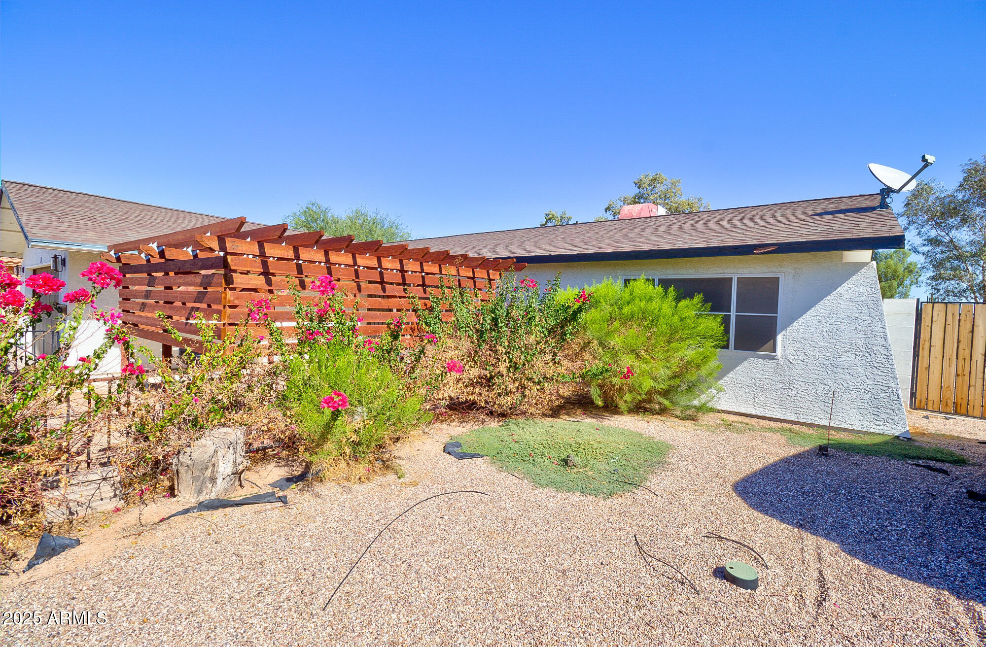 8580 W MISSION HILLS Drive