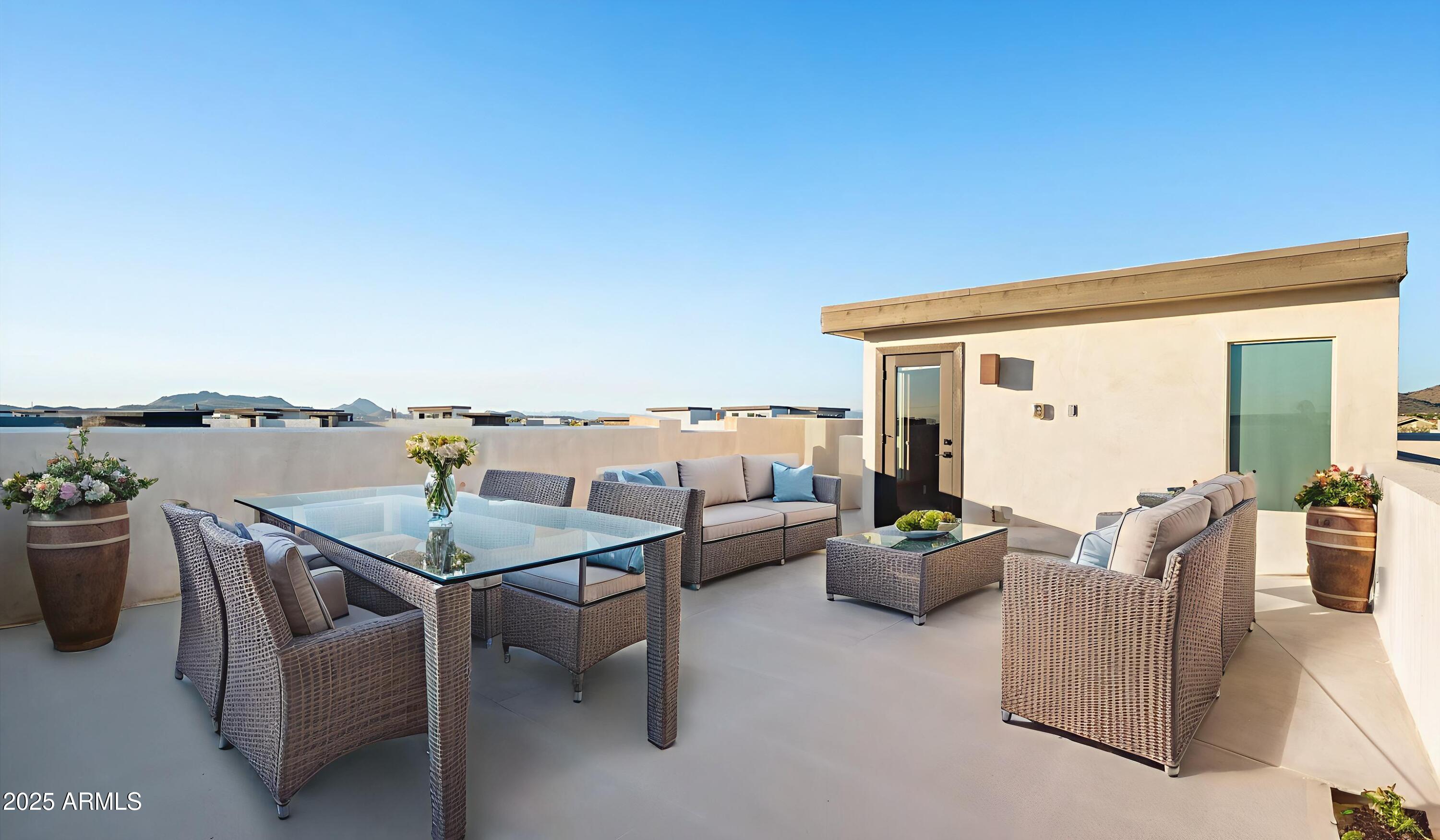 1933 W KINFIELD Trail