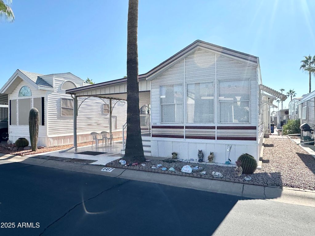 Photo of 587 S Jaspar Drive #587, Apache Junction, AZ 85119 (MLS # 6951505)