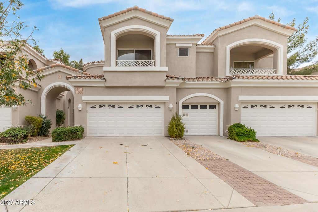 Photo of 3800 S Cantabria Cir #1100, Chandler, AZ 85248 (MLS # 6985333)