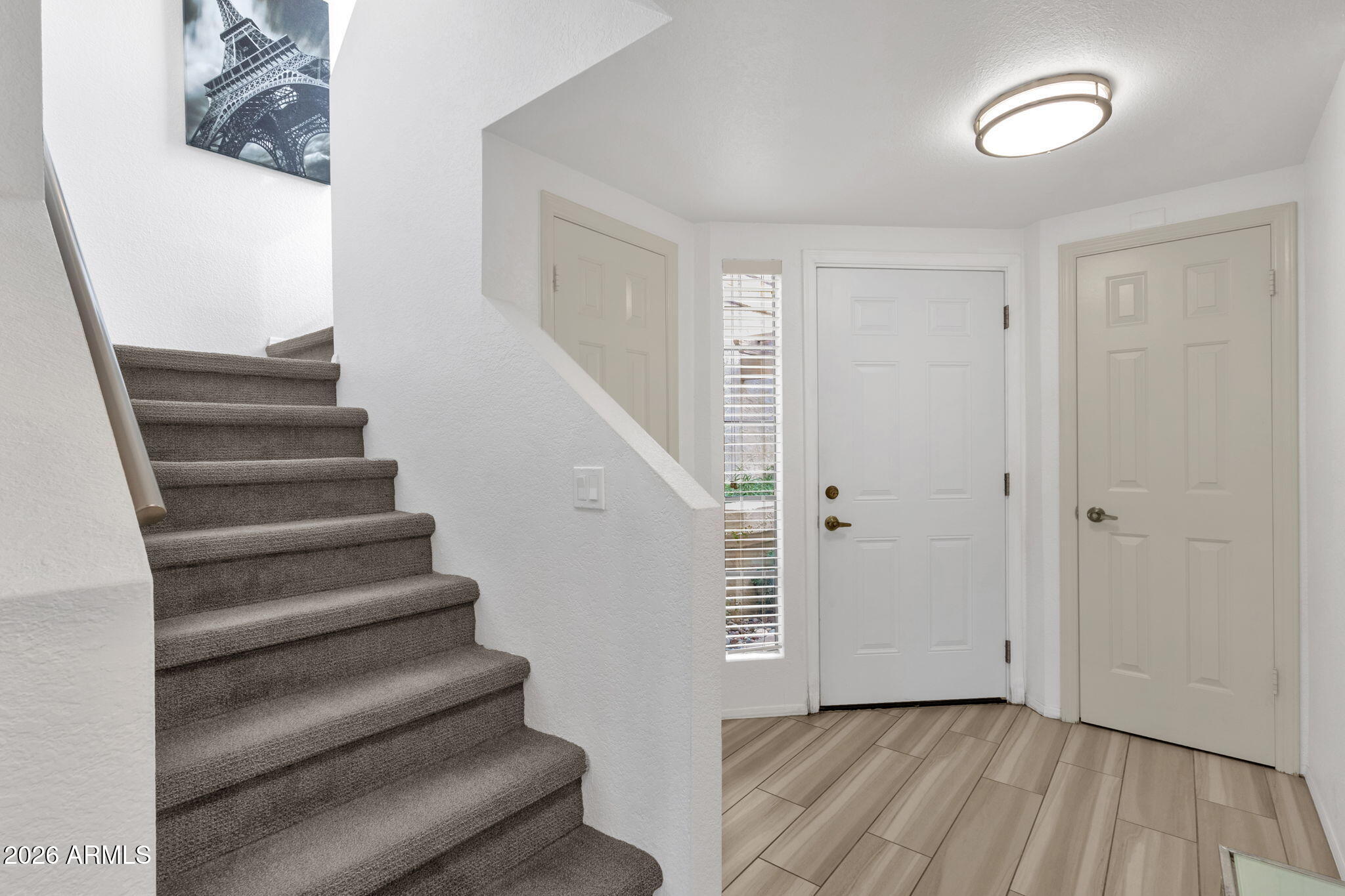 9705 E MOUNTAIN VIEW Road 1040