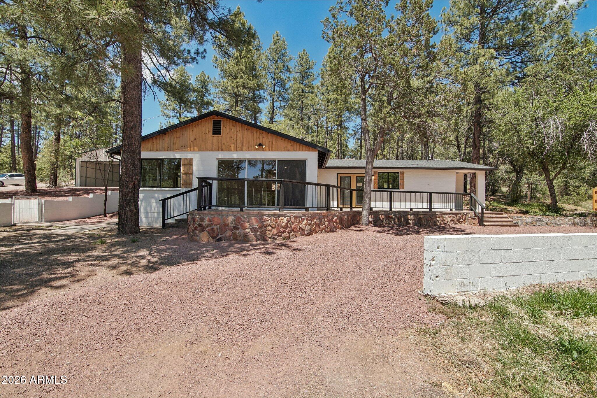 8324 W FOSSIL CREEK Road