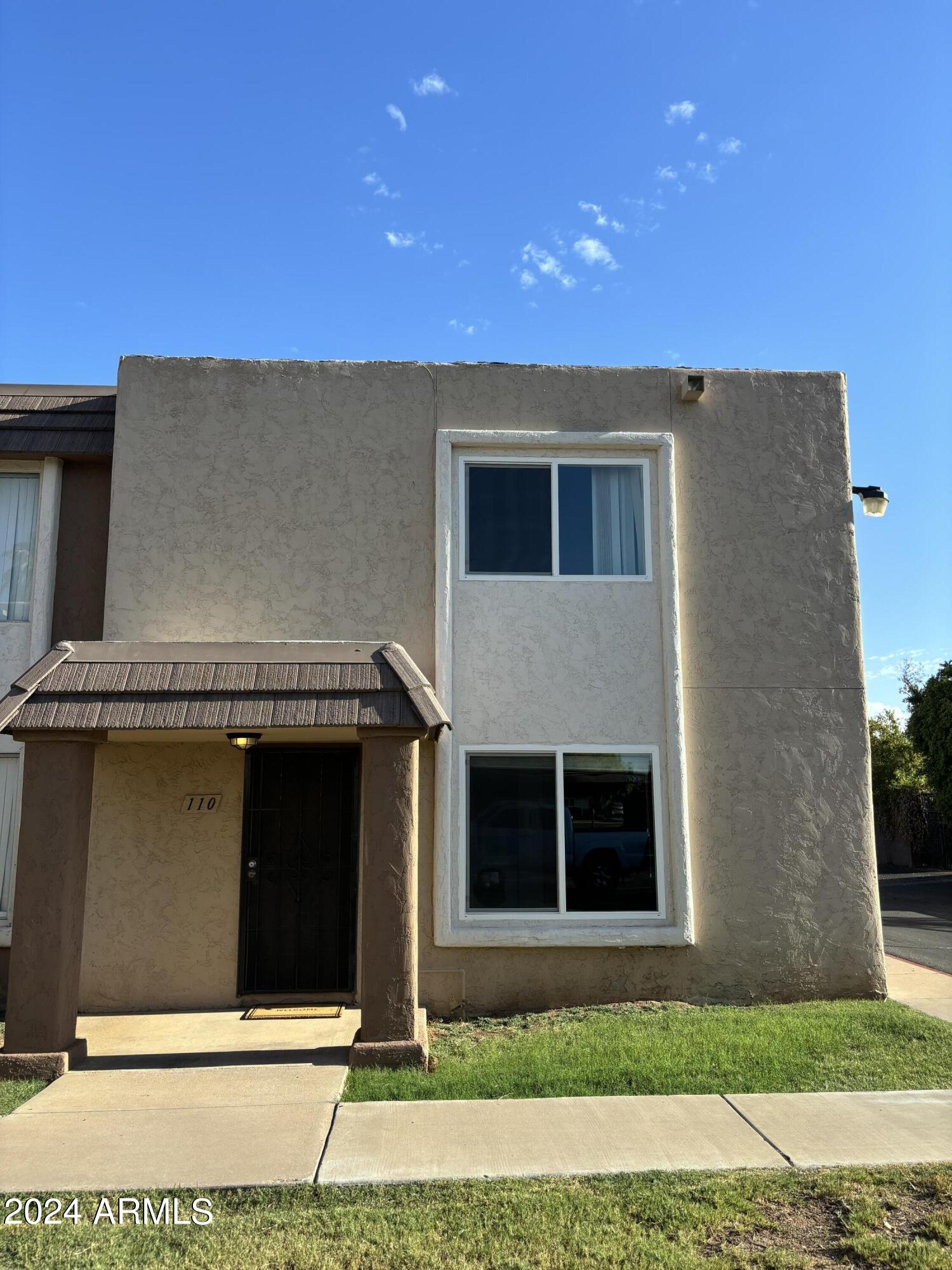 View Phoenix, AZ 85021 townhome