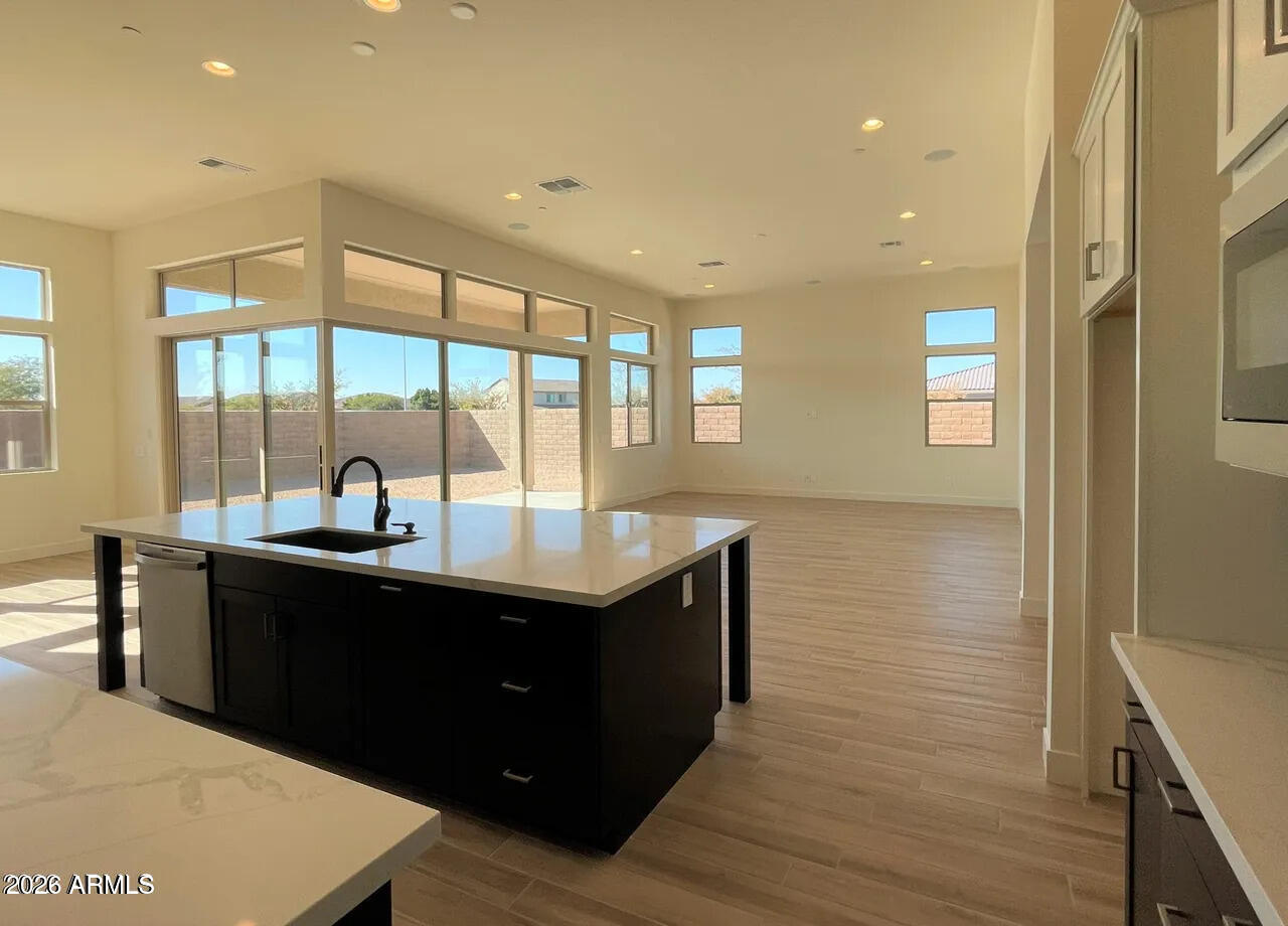 9273 W Country Club Trail
