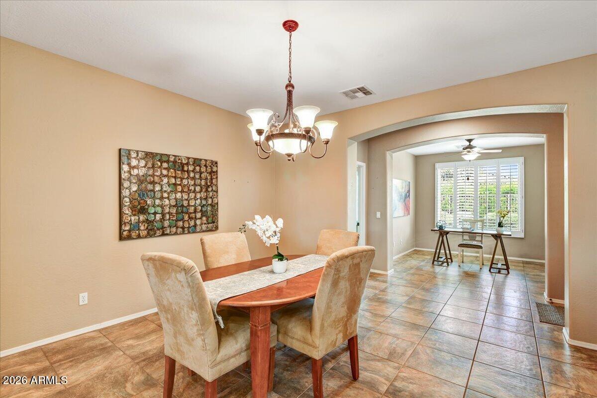 12612 W FETLOCK Trail