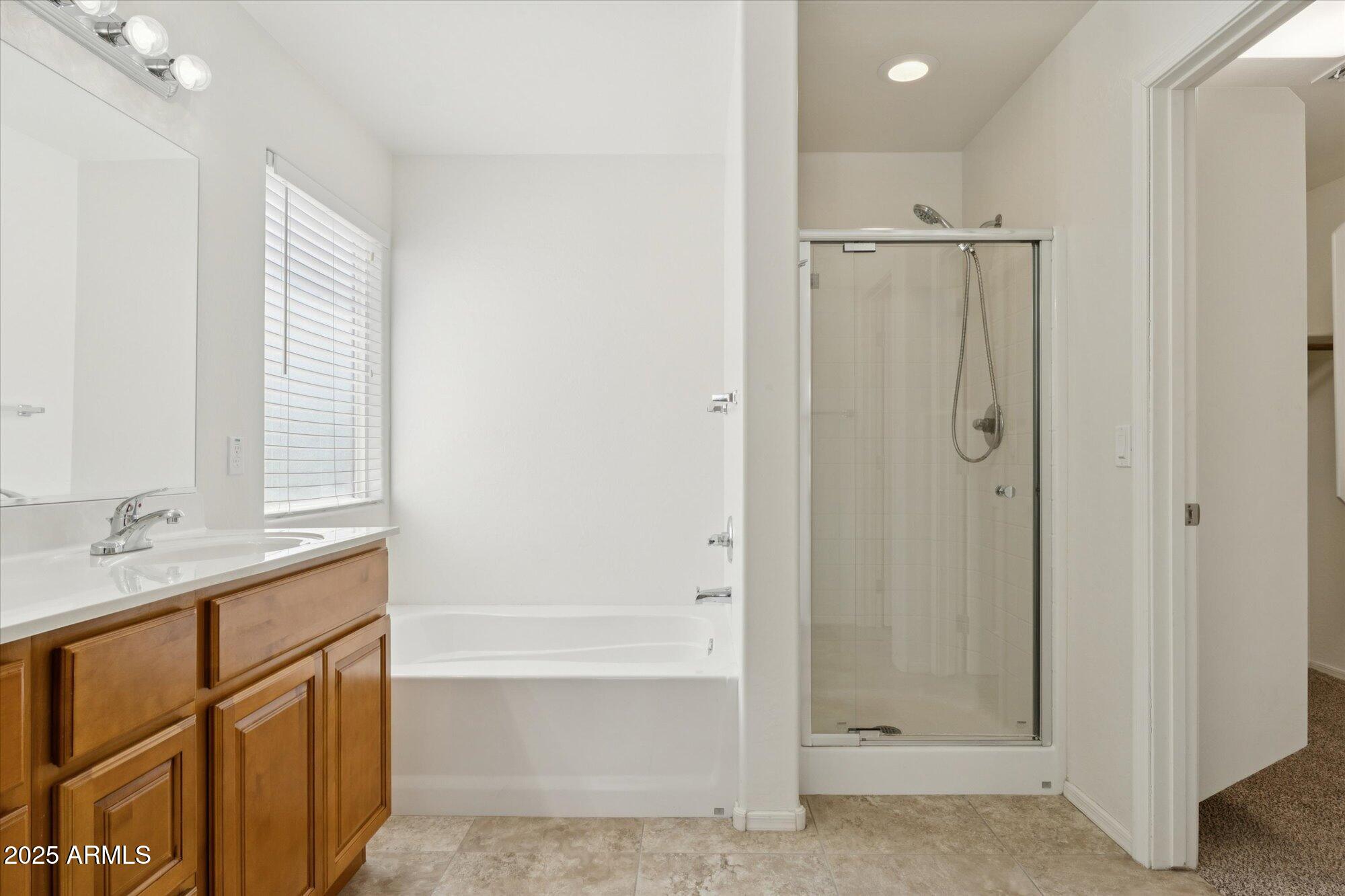 Goodyear, Arizona 85338, United States, 4 Bedrooms Bedrooms, ,2 BathroomsBathrooms,Residential,Active,185279