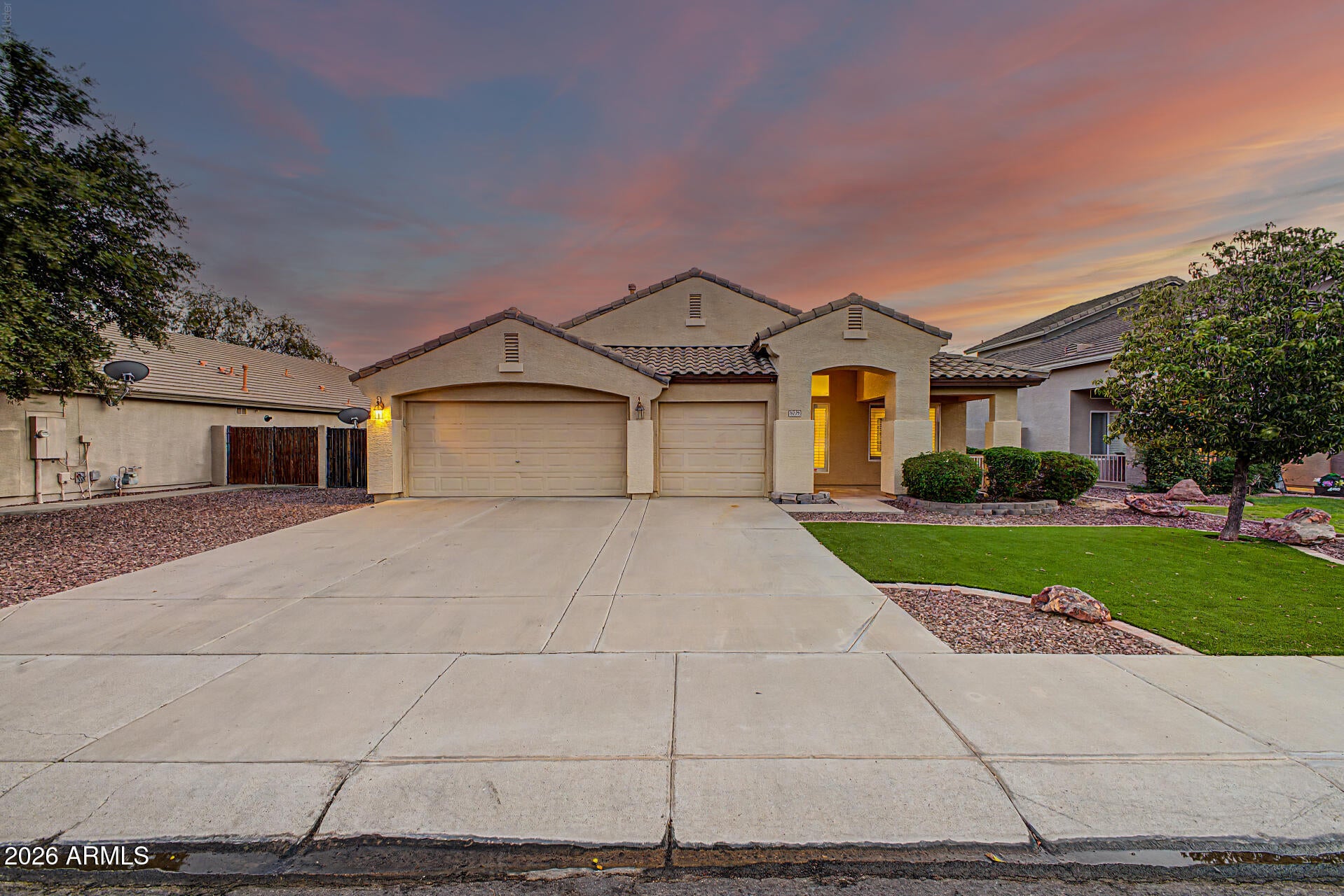 8239 W HARMONY Lane