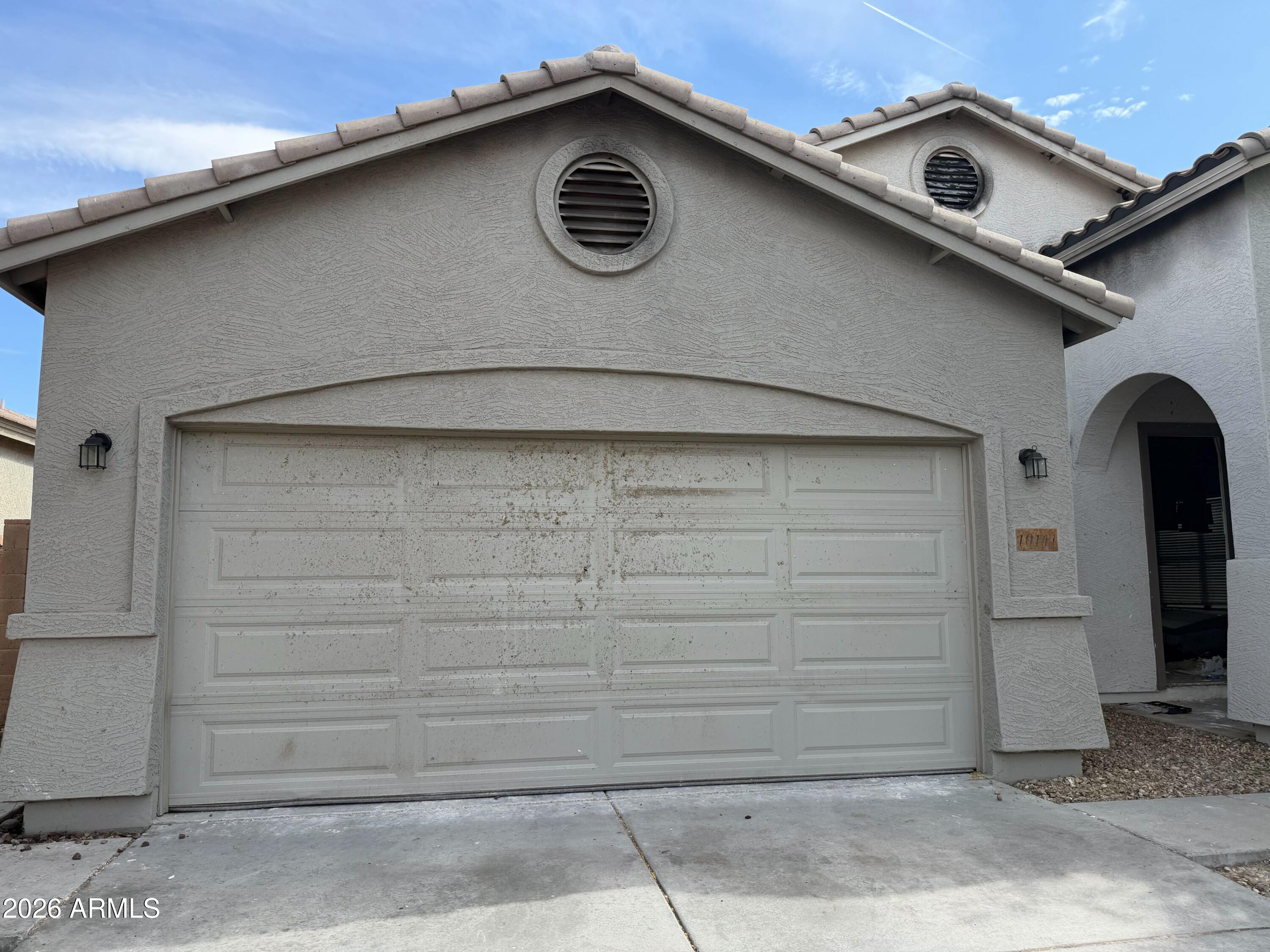 10141 W ILLINI Street