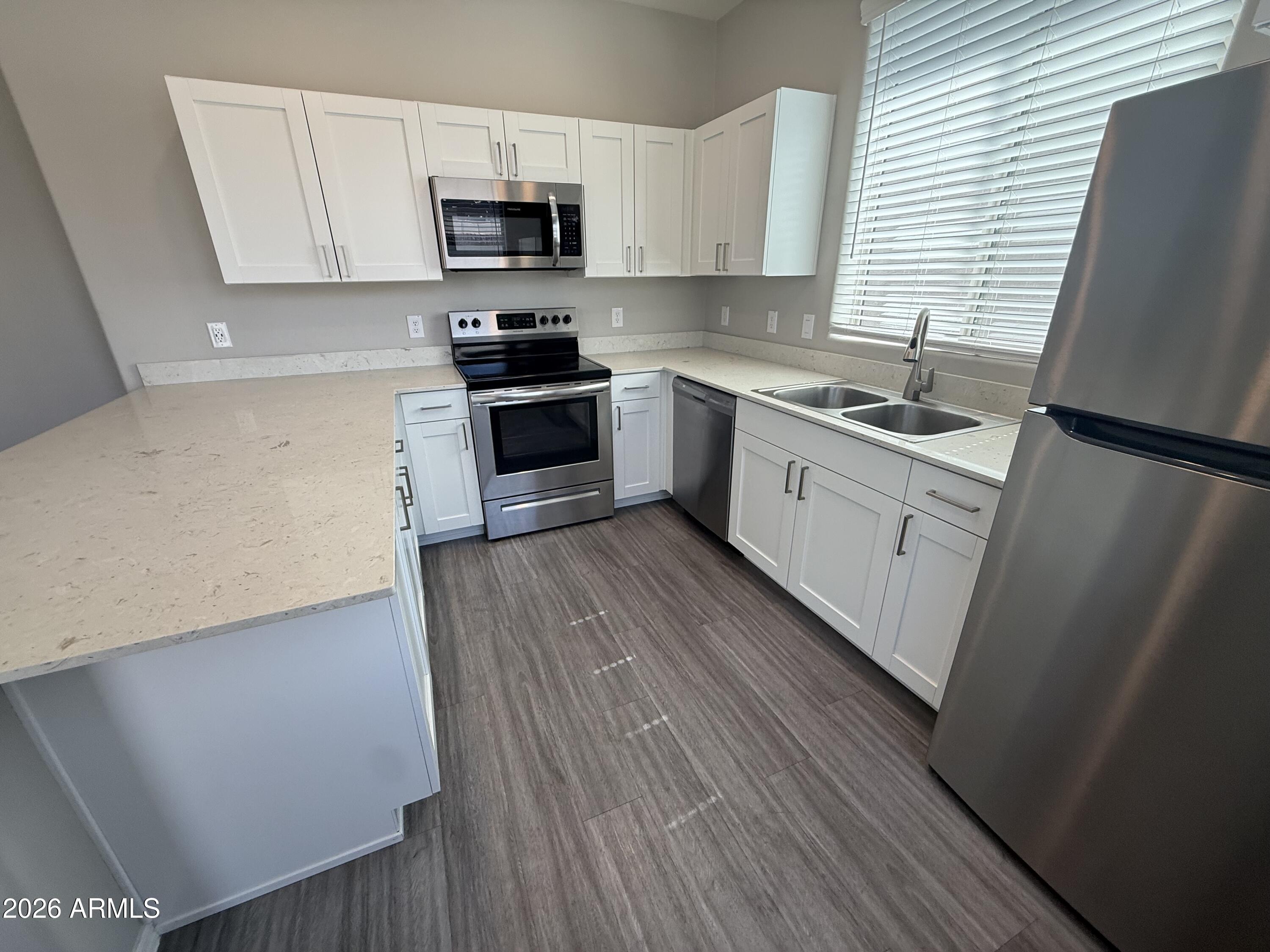25 N 173RD Avenue 171