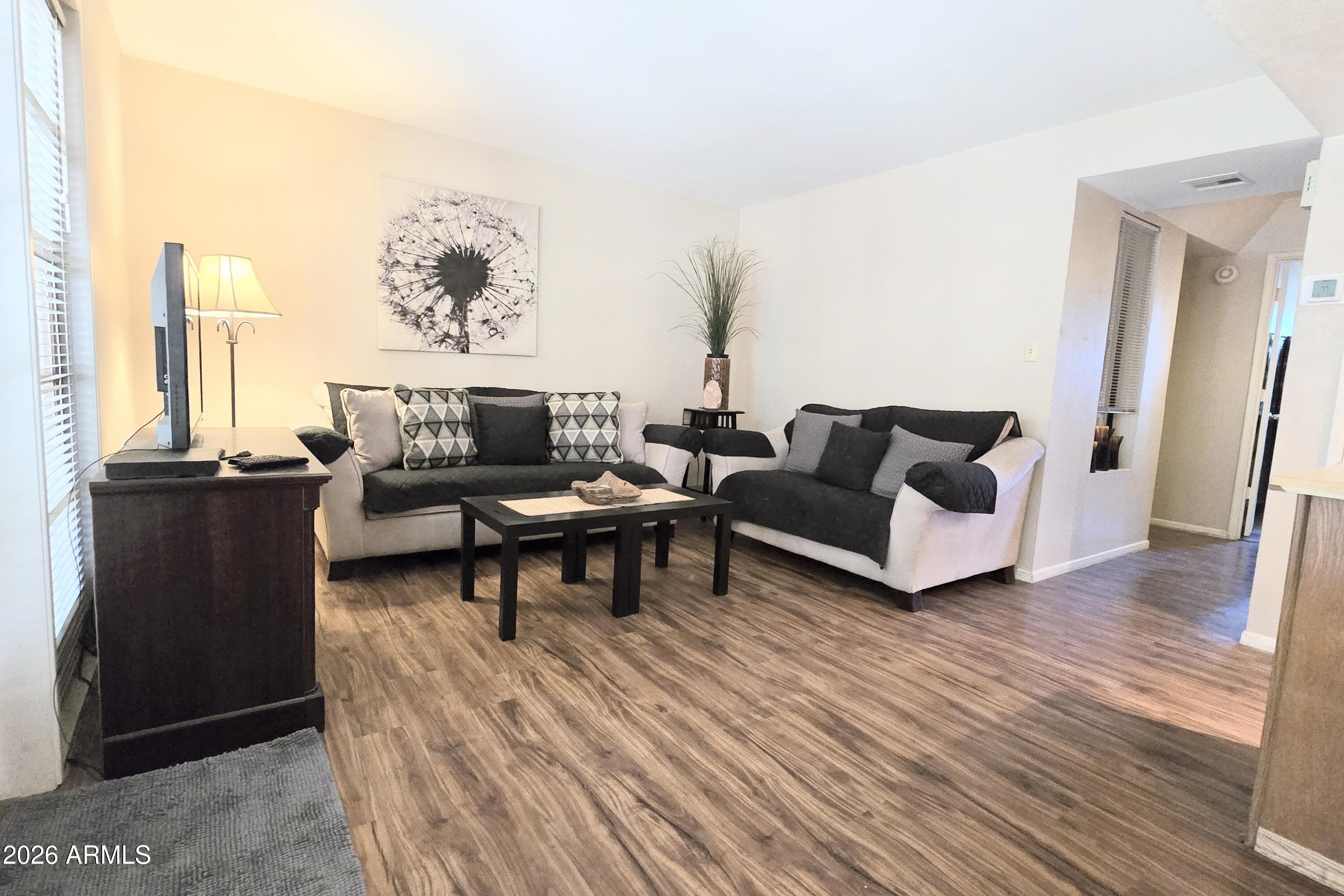 18811 N 19TH Avenue 2006