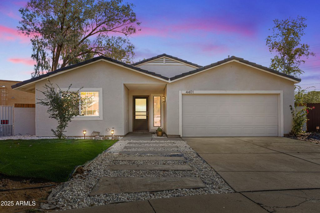 Photo of 4401 W Mcrae Way, Glendale, AZ 85308 (MLS # 6962440)