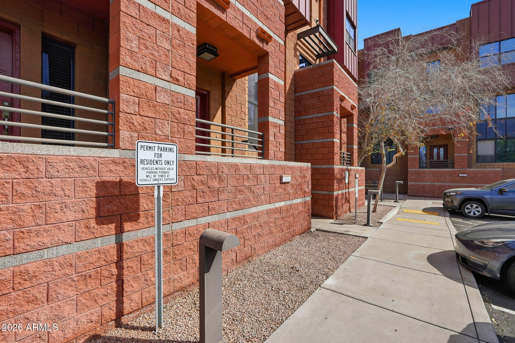 330 S FARMER Avenue 124