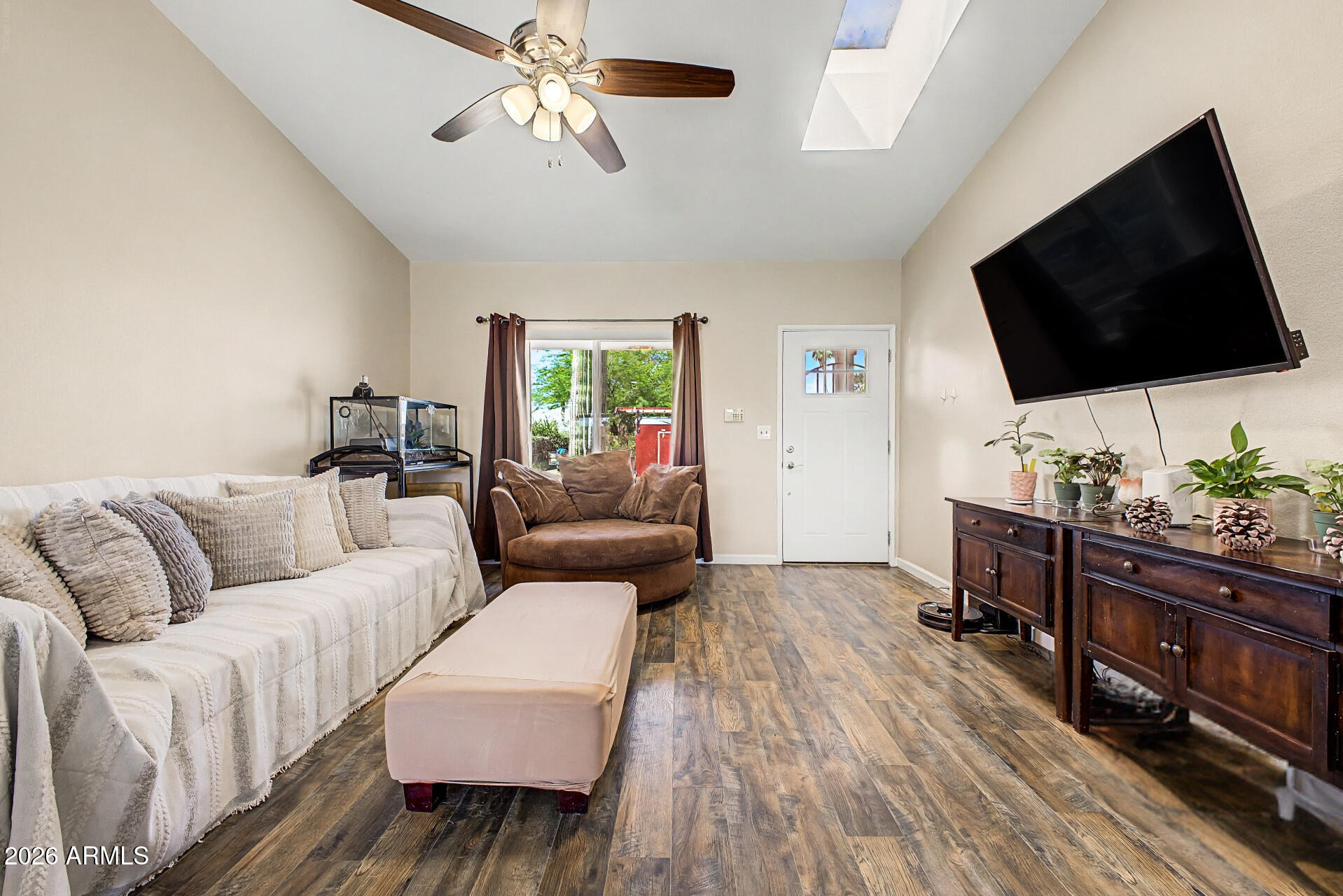 1421 W BENTRUP Street