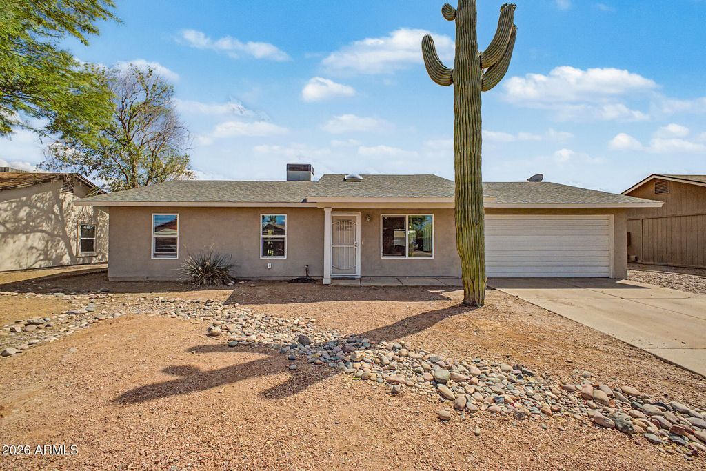 Photo of 1421 W Bentrup Street, Chandler, AZ 85224 (MLS # 7013798)