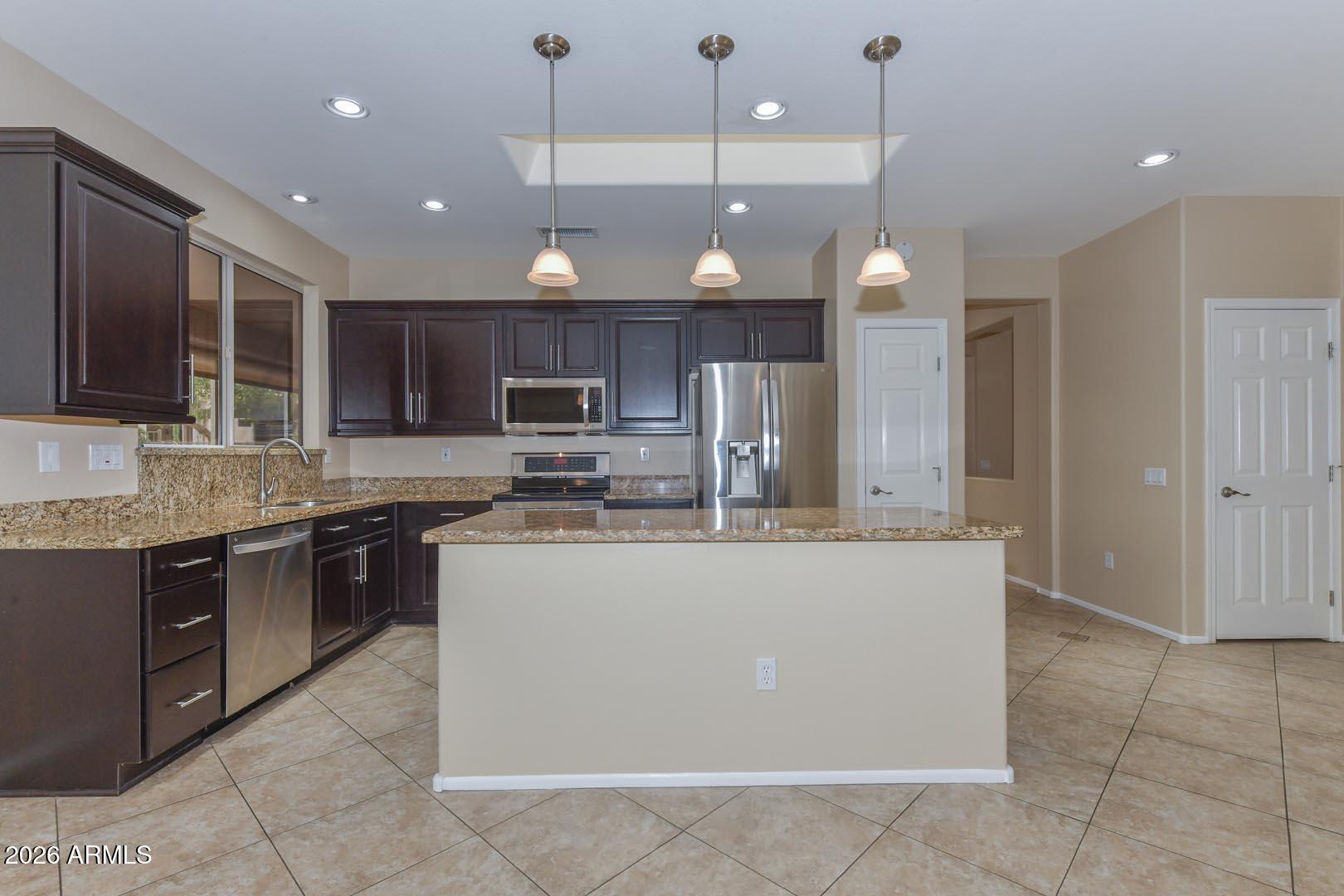 16361 W WILLOW CREEK Lane