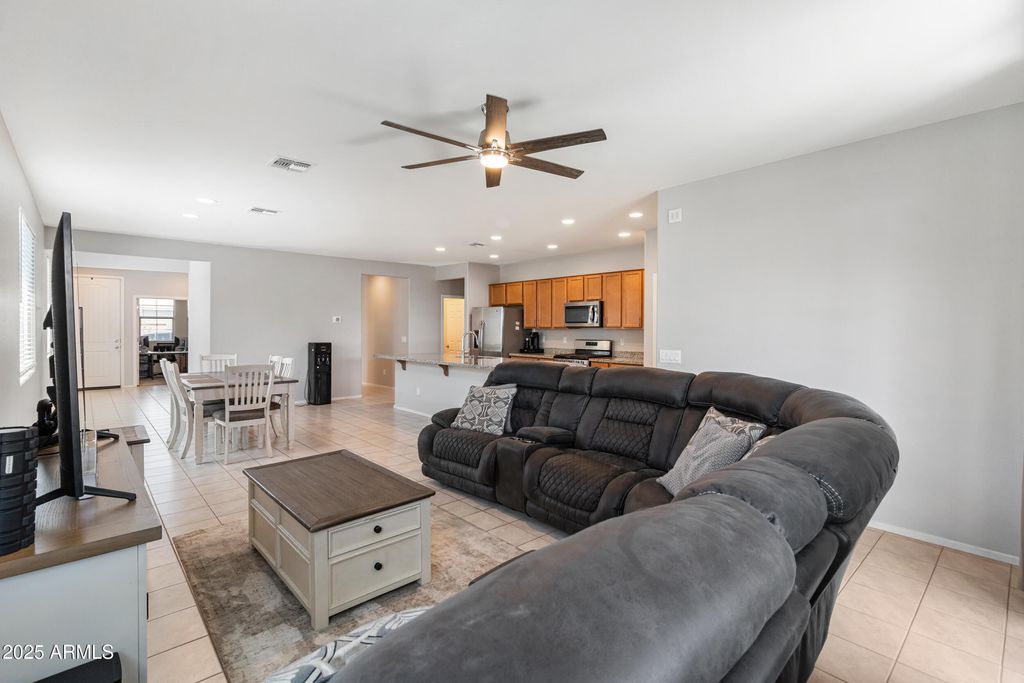 Photo of 5863 N 187th Lane, Litchfield Park, AZ 85340 (MLS # 6907744)