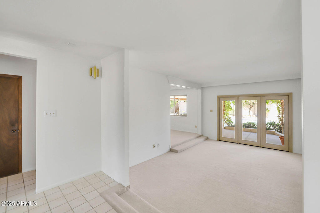 2644 E MOUNTAIN VIEW Road