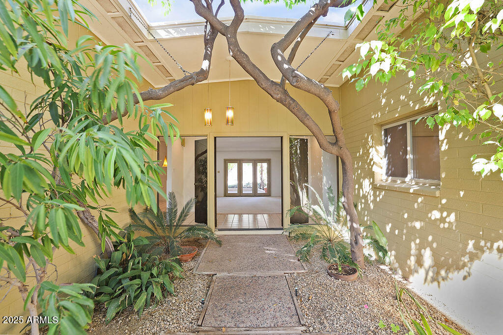 2644 E MOUNTAIN VIEW Road