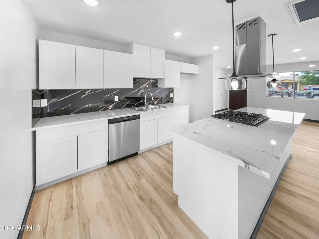 Photo of 8641 N 37th Avenue, Phoenix, AZ 85051 (MLS # 6975102)