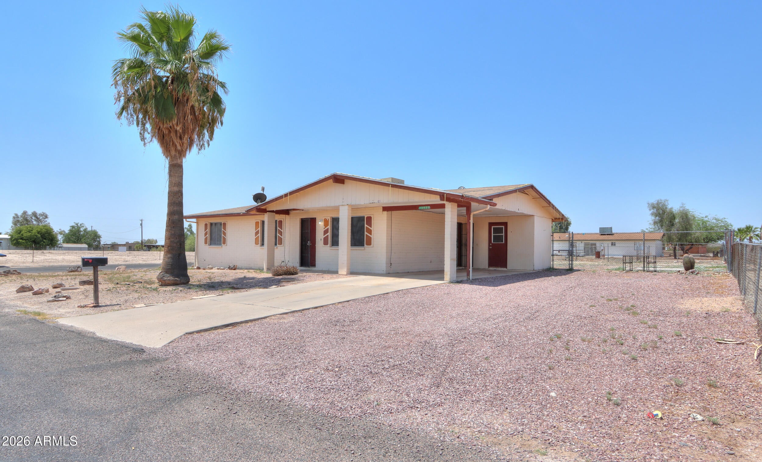 10532 N ARAPAHO Drive