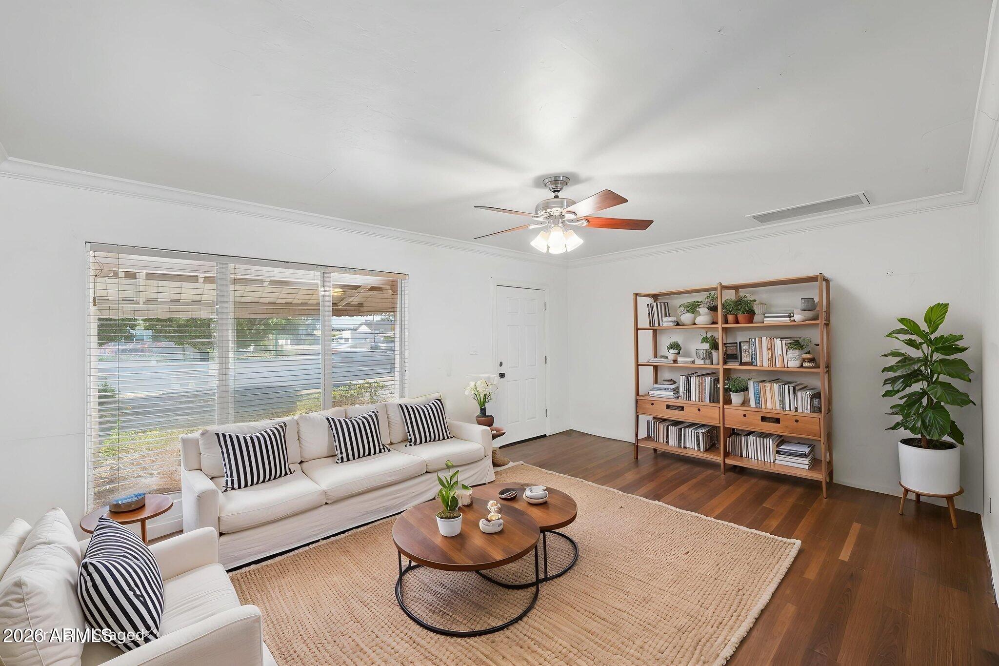 1802 E MISSOURI Avenue