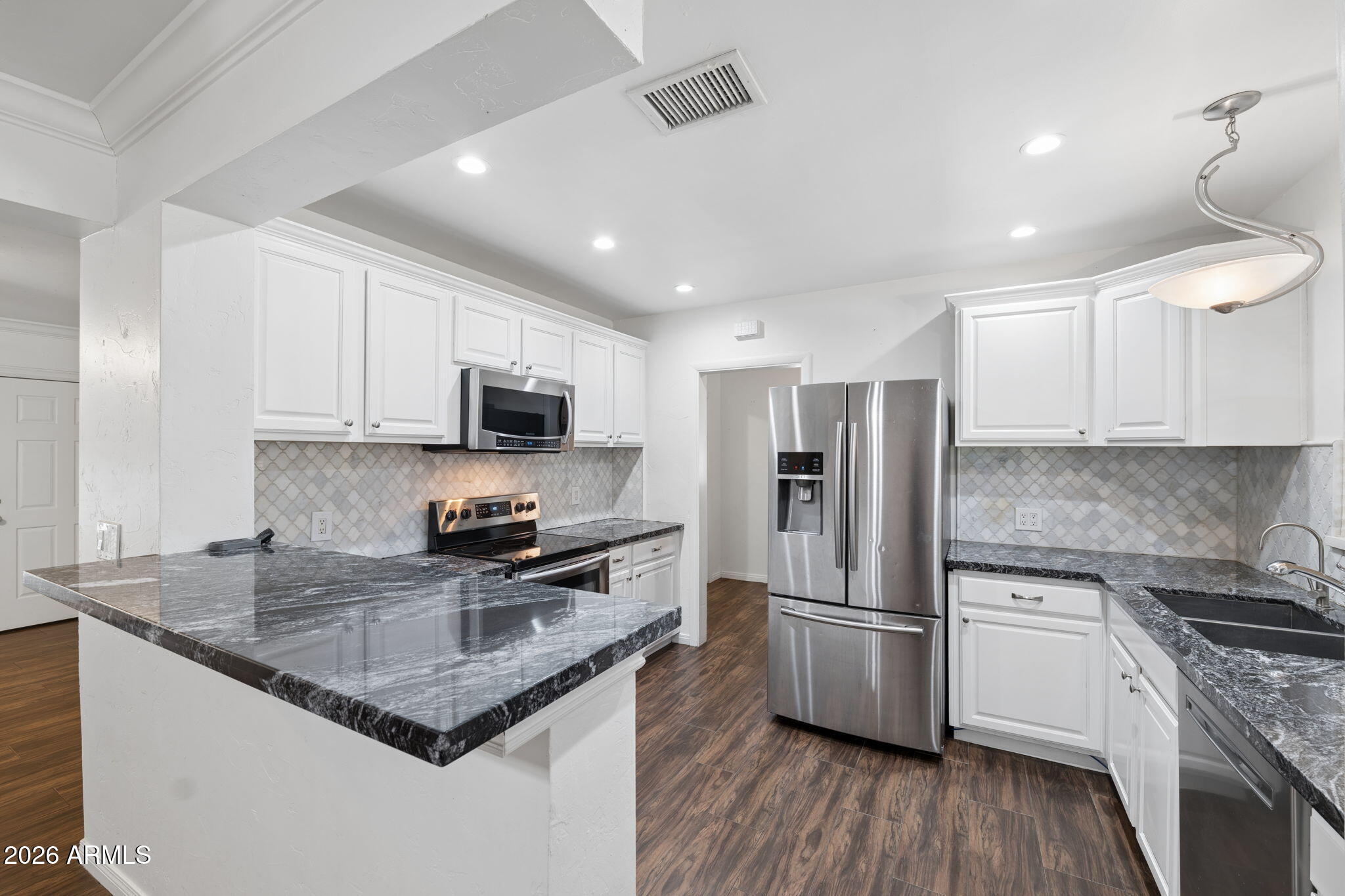 BEVERLY PARK - Residential