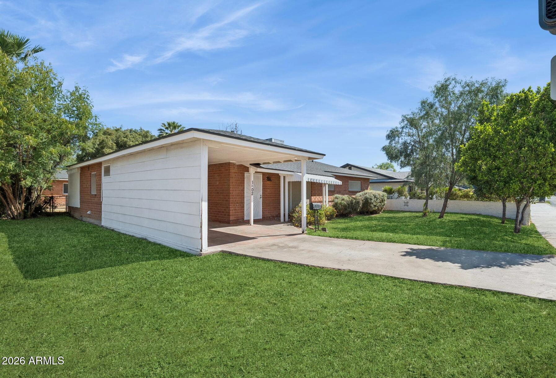 BEVERLY PARK - Residential