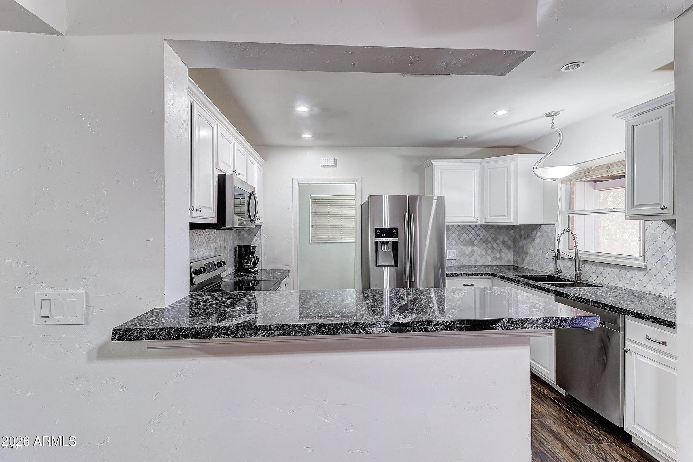 BEVERLY PARK - Residential