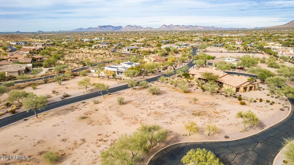Photo of 3828 S Gambel Quail Way #16, Gold Canyon, AZ 85118 (MLS # 6789377)