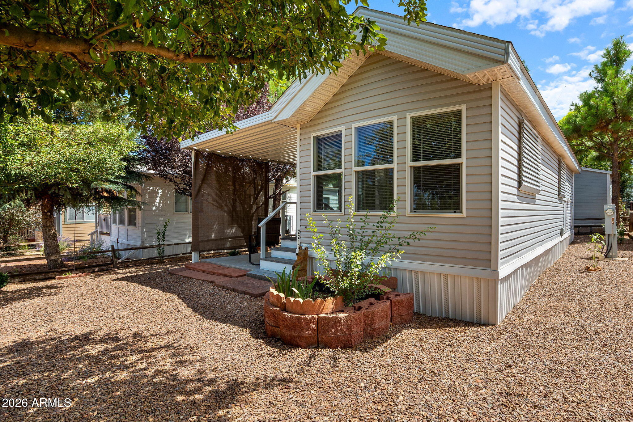 2217 Old Crooks Trail