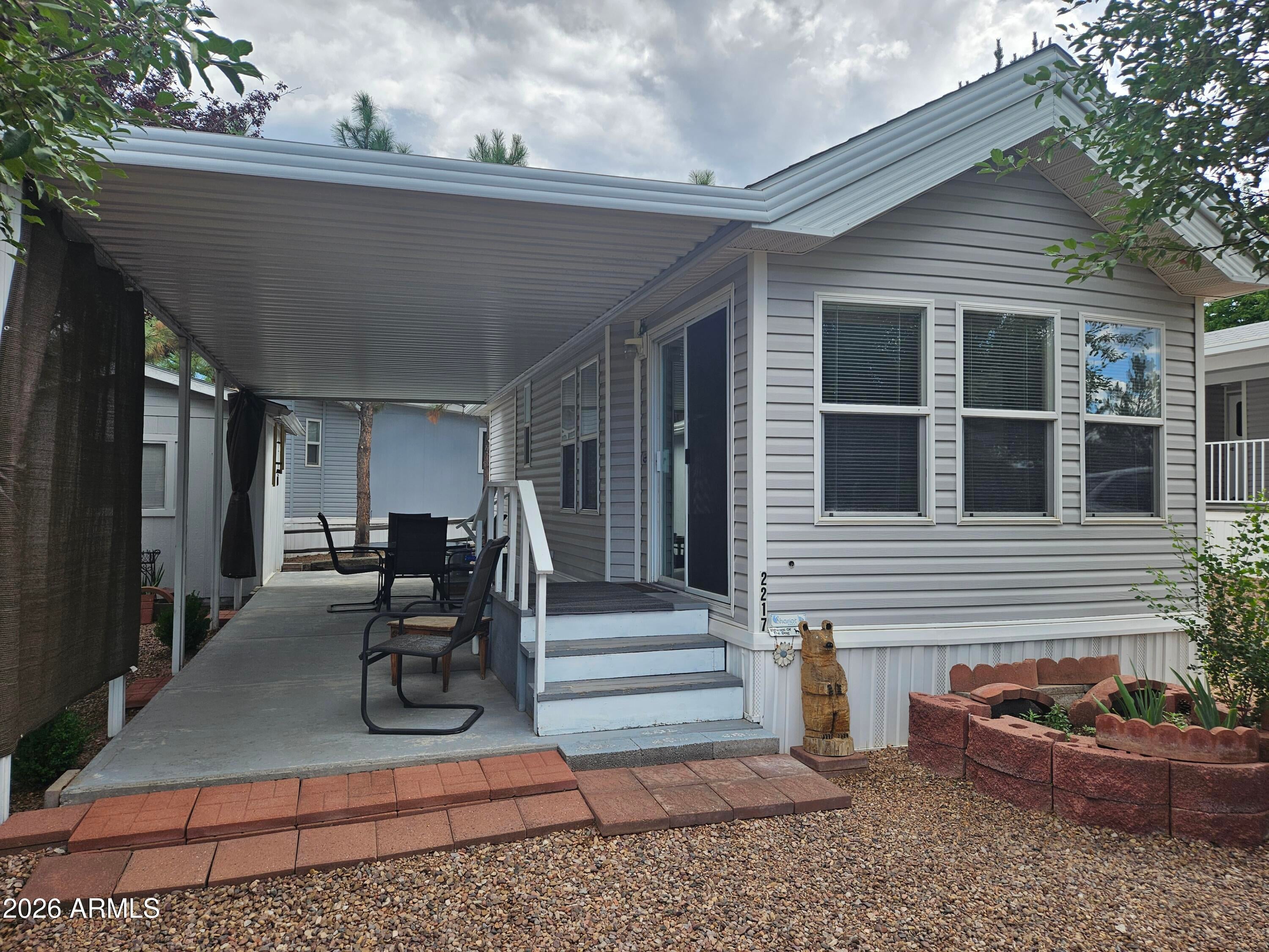 2217 Old Crooks Trail