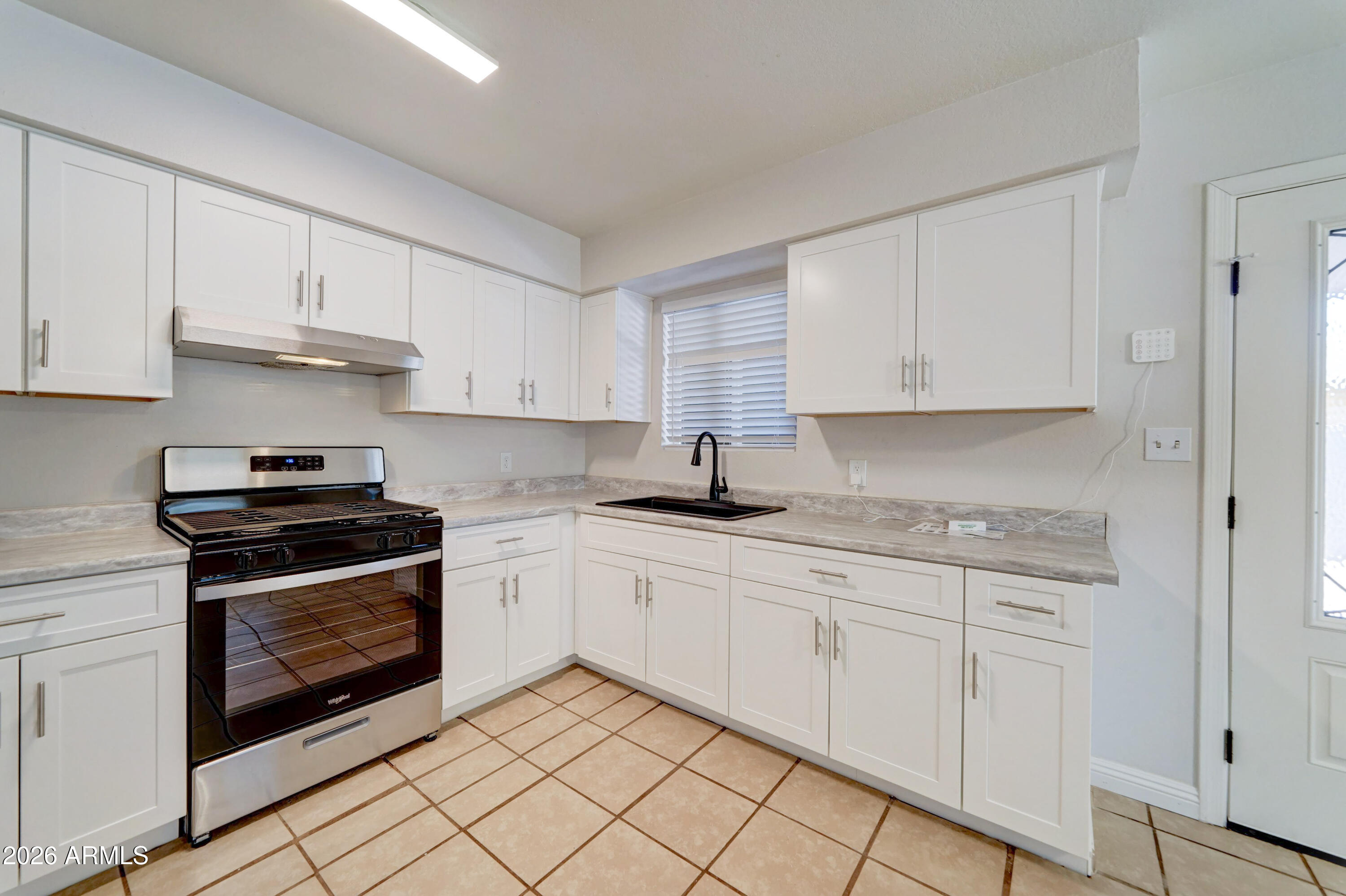 1205 E ERIE Court