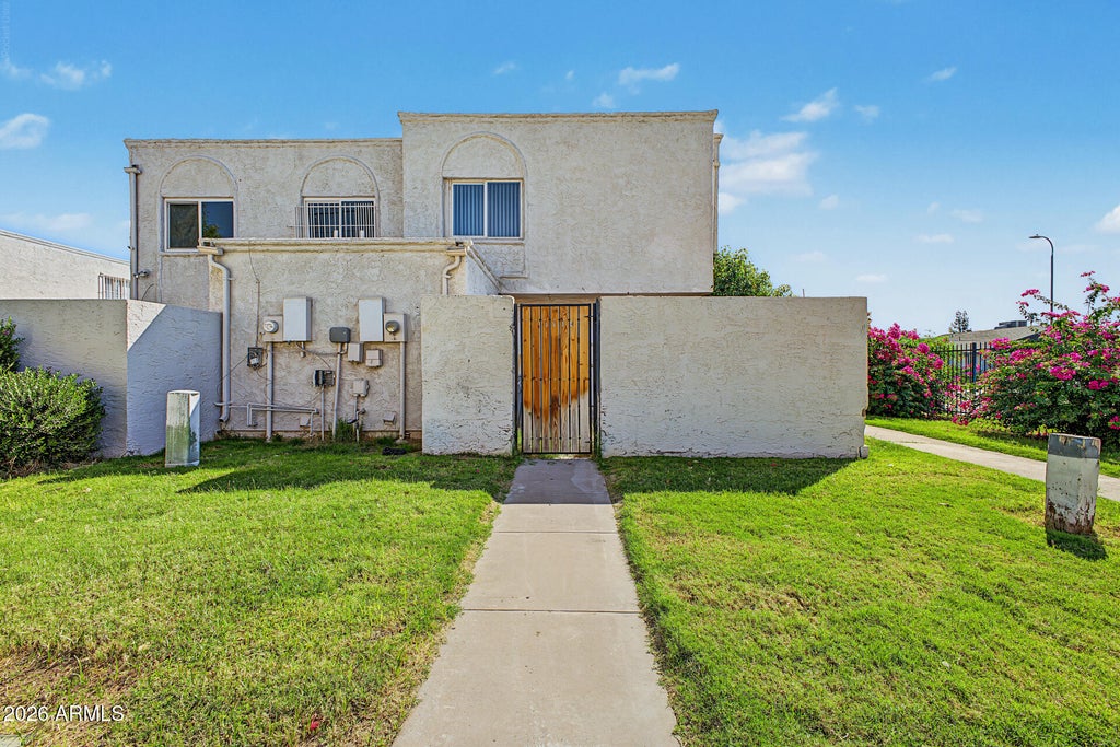 Photo of 5204 N 42nd Lane, Phoenix, AZ 85019 (MLS # 7093135)