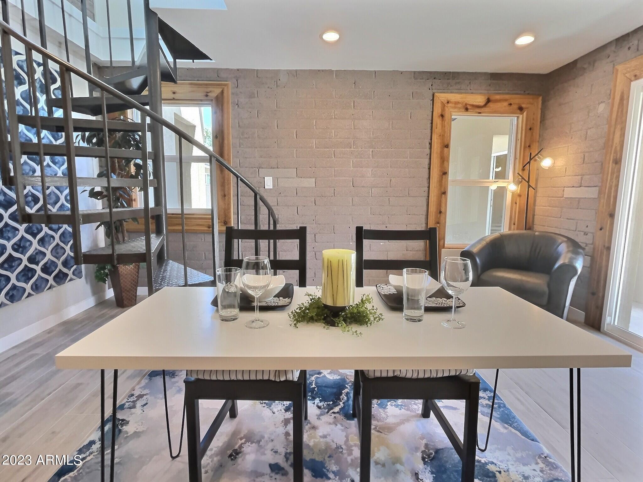 9202 N 6th Street Apt 5