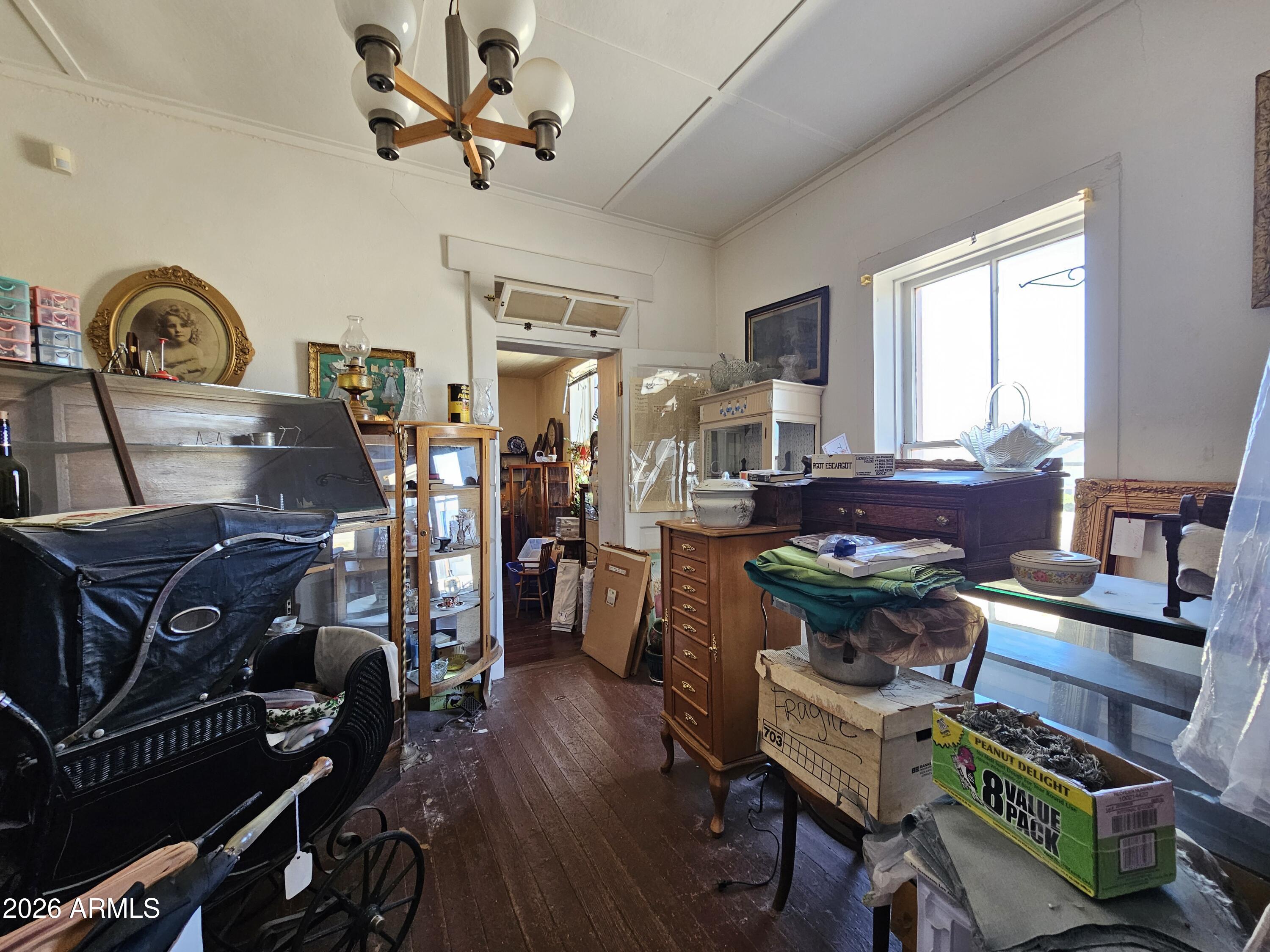 TOMBSTONE - Commercial Sale