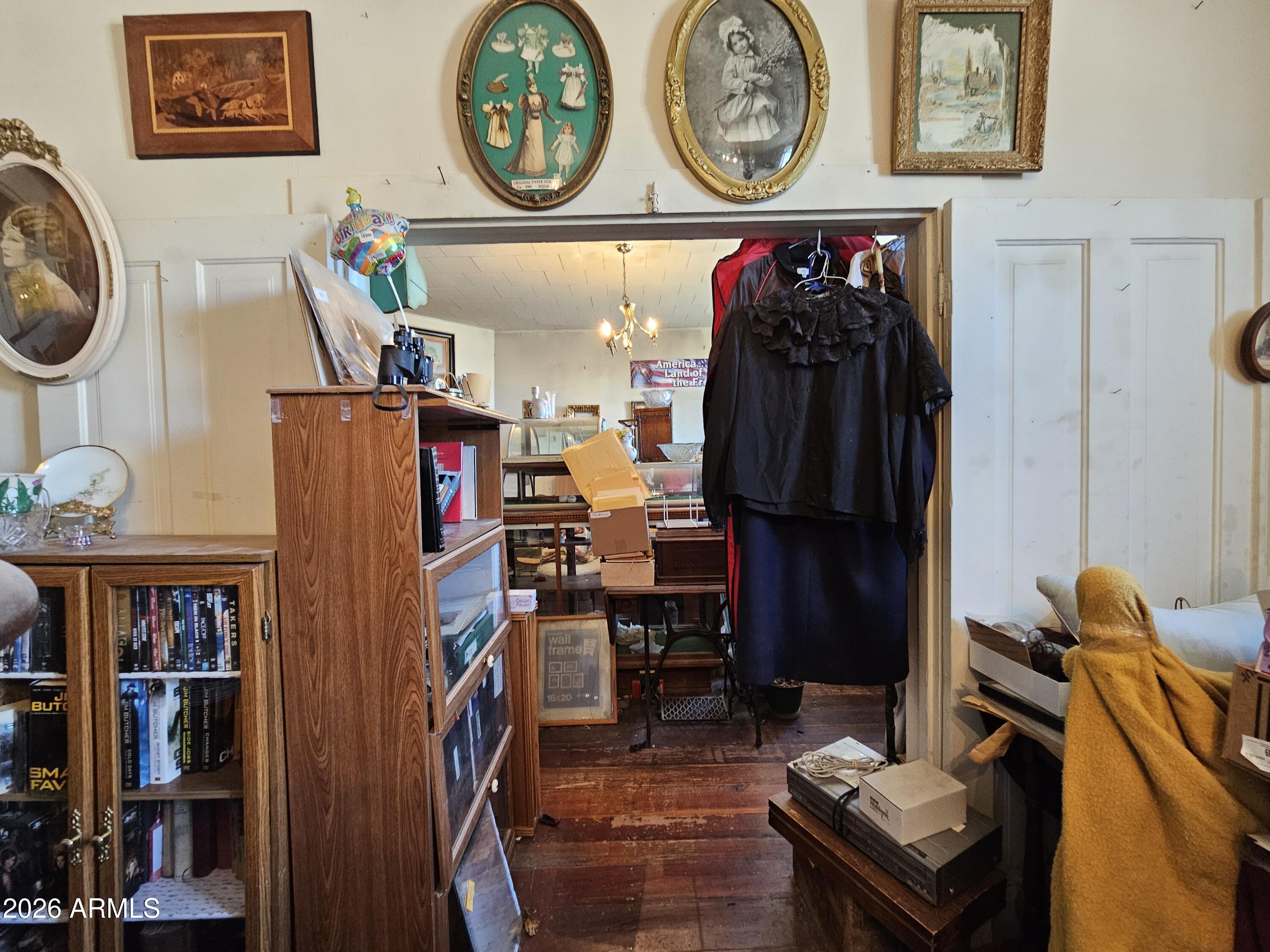 TOMBSTONE - Commercial Sale